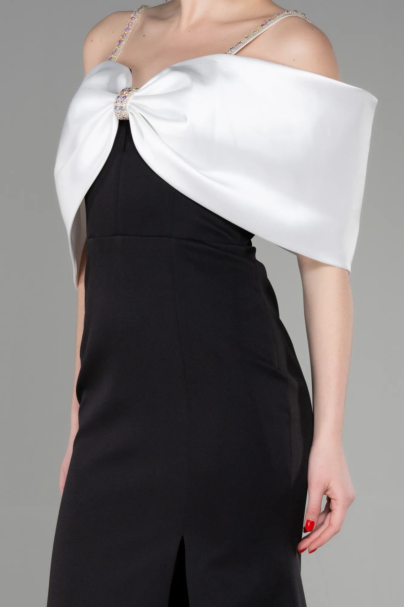 Black-Ecru-Long Evening Dress ABU3601