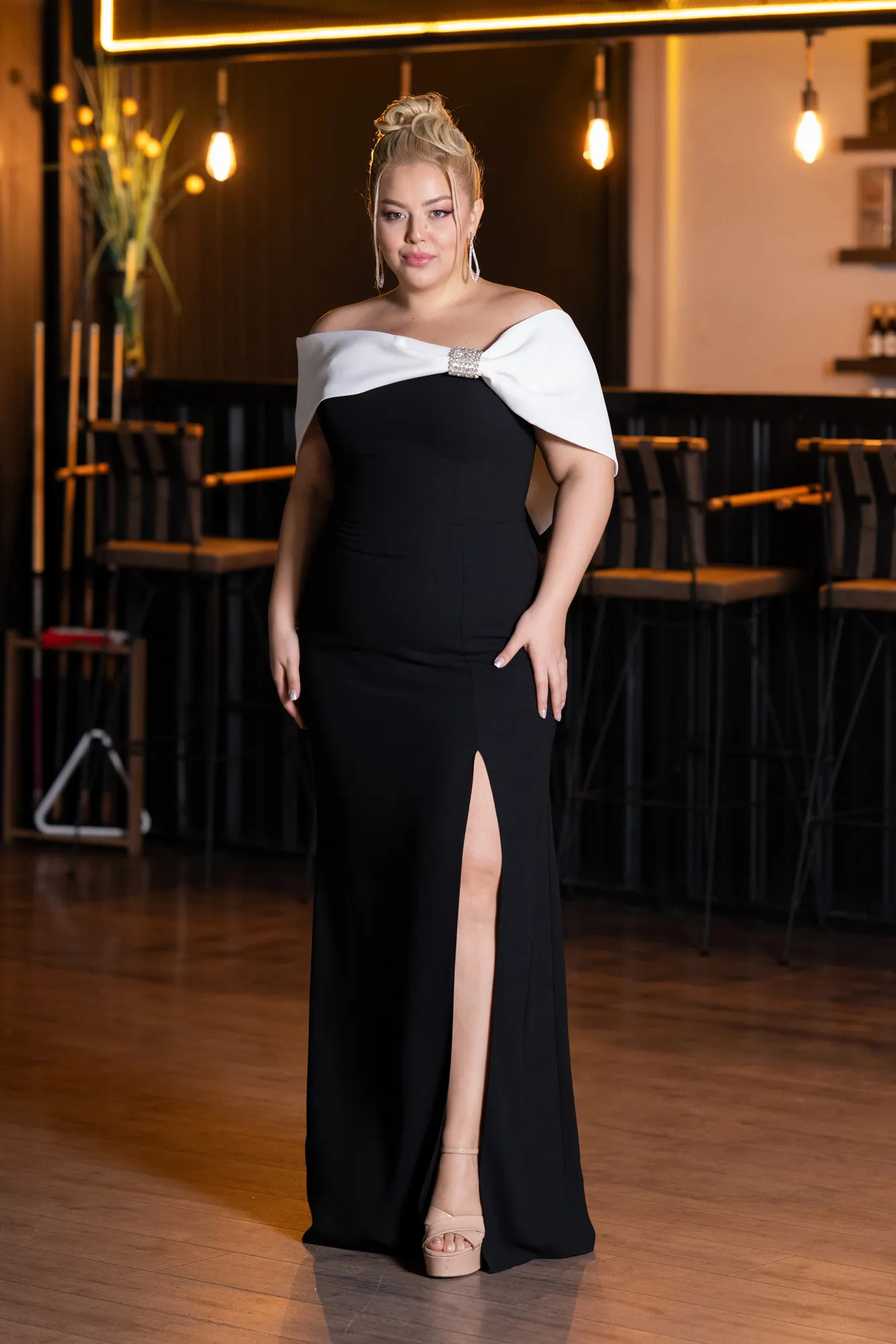 Black-Ecru-Long Plus Size Evening Gown ABU3945
