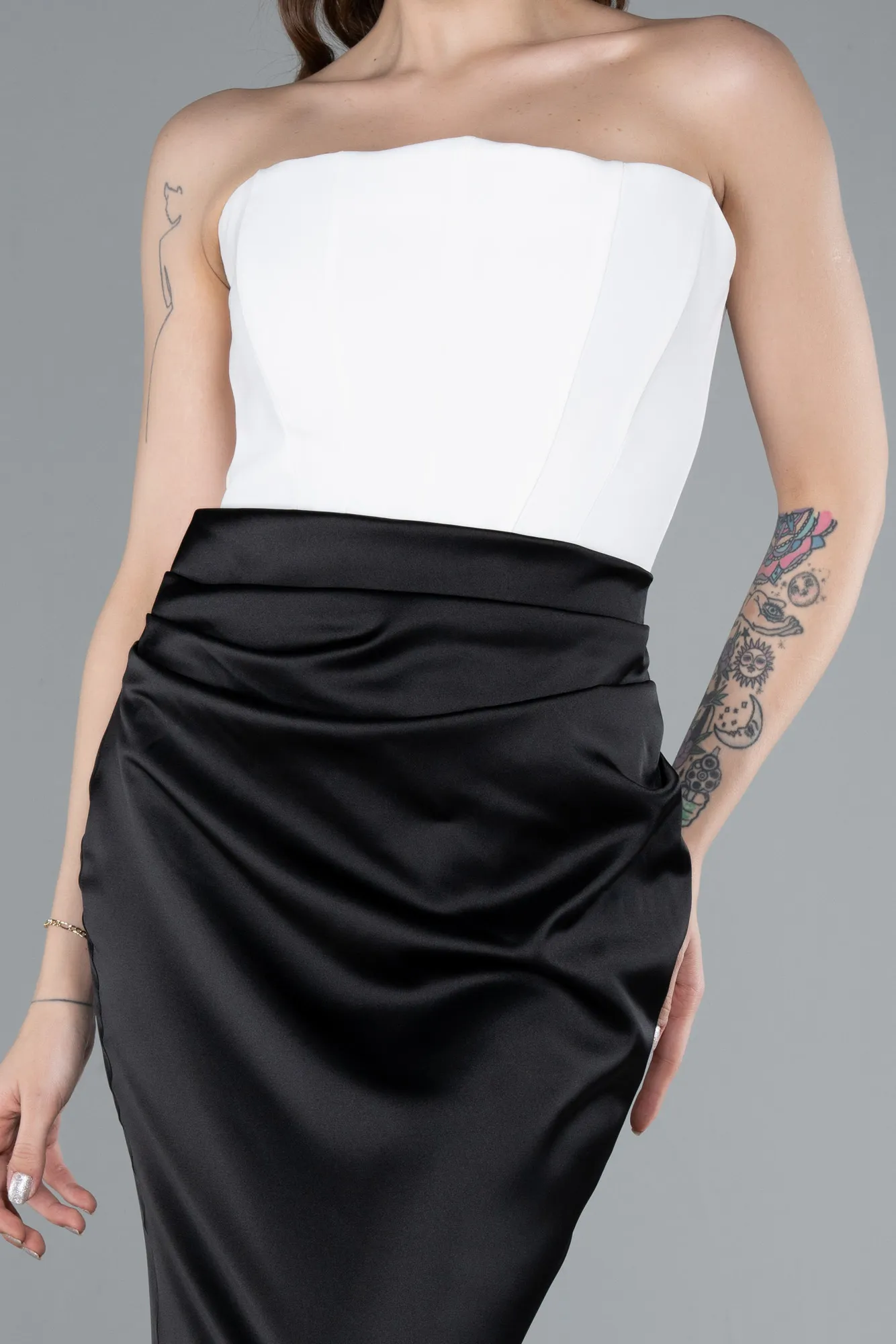 Black-Ecru-Strapless Underwire Long Satin Mermaid Evening Gown ABU4867