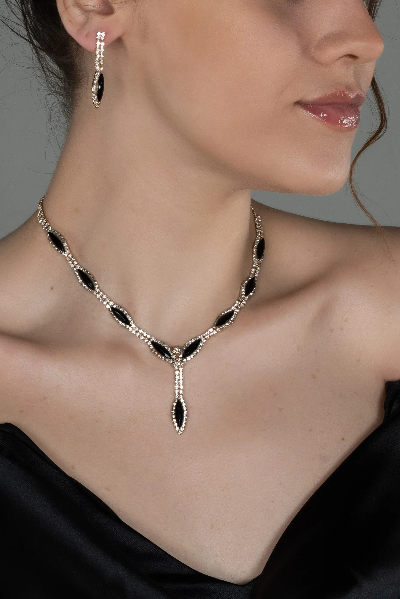 Black-Gold-Accessory Set UK385