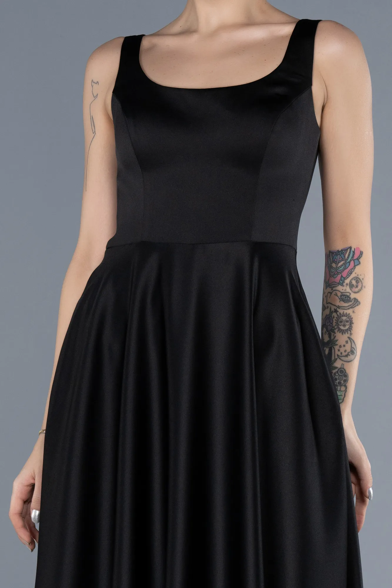 Black-Elegant Scoop Neck Sleeveless Midi Satin Cocktail Dress ABK2234