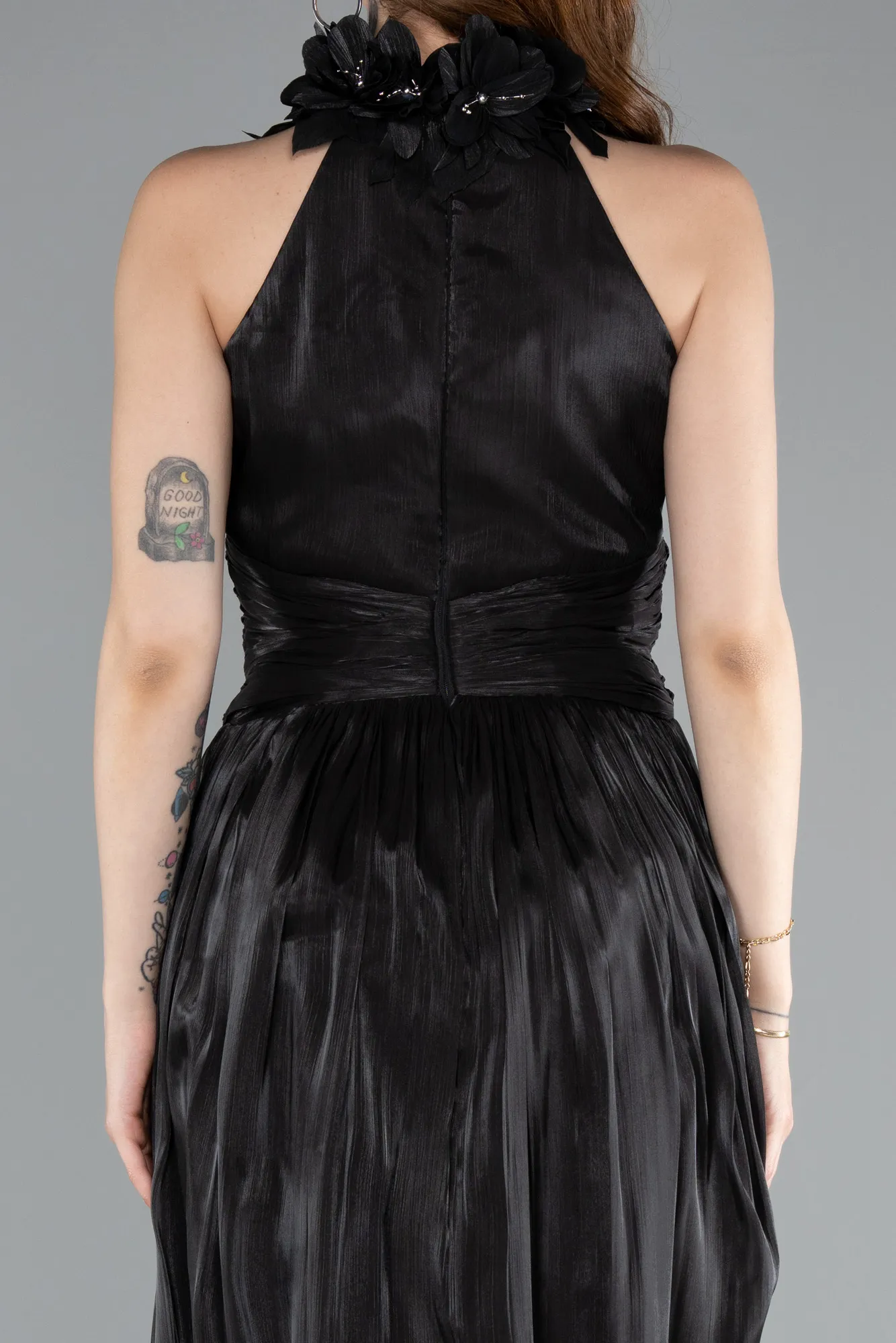 Black-Halter Neck Long Chiffon Evening Dress ABU4811