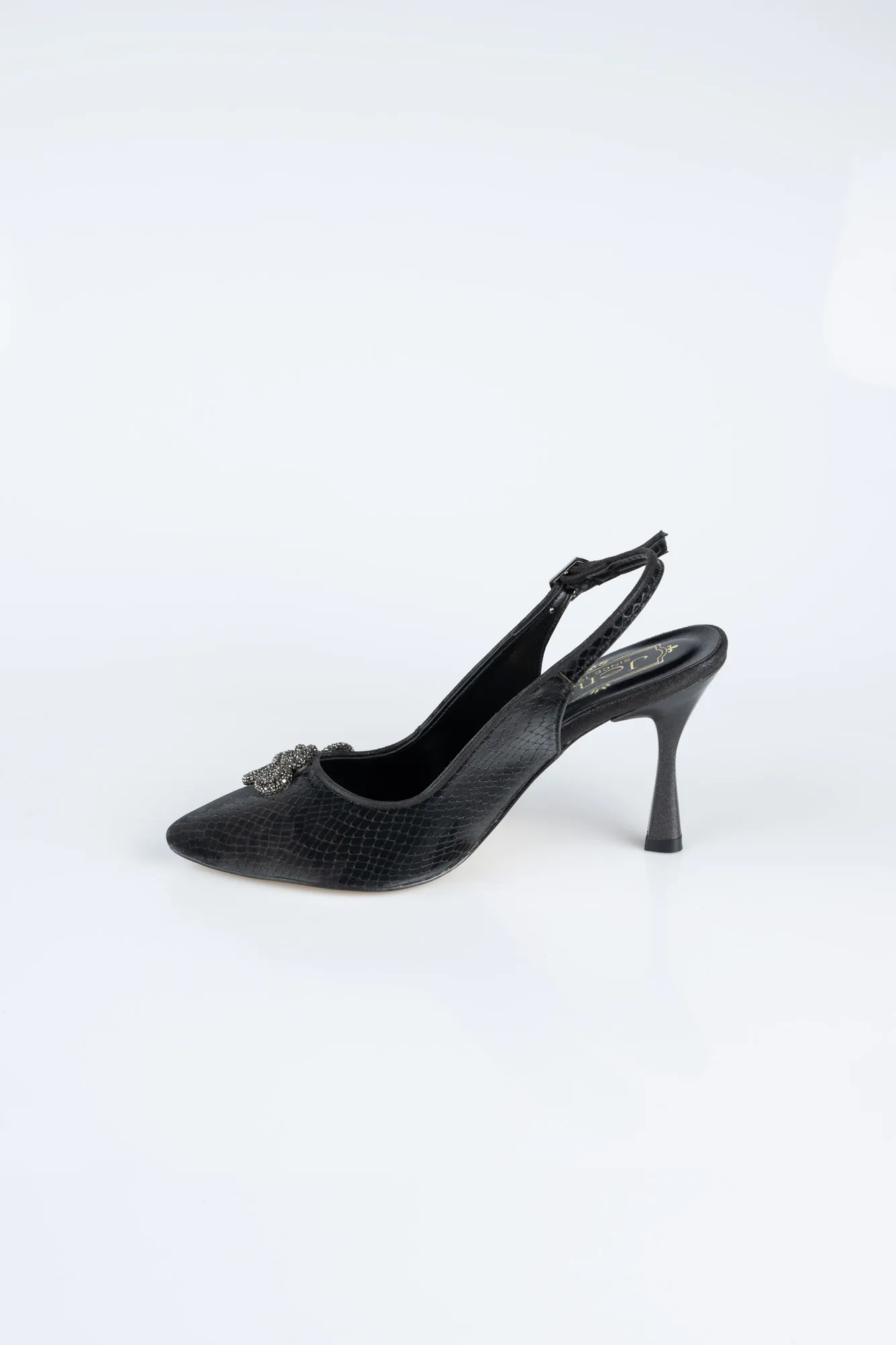 Black-Laser Cut Evening Shoe MJ4101
