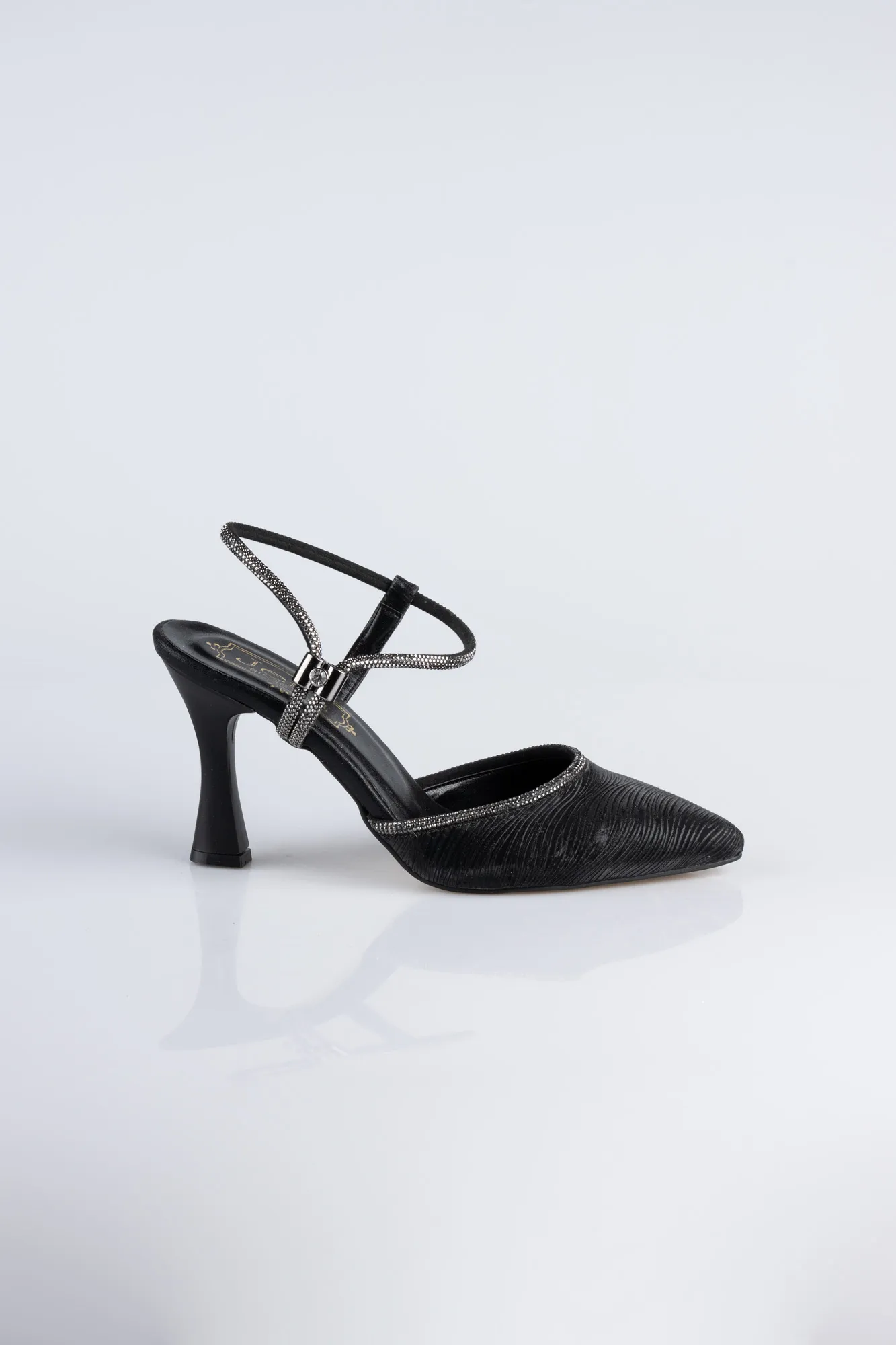 Black-Laser Cut Stiletto MJ5150