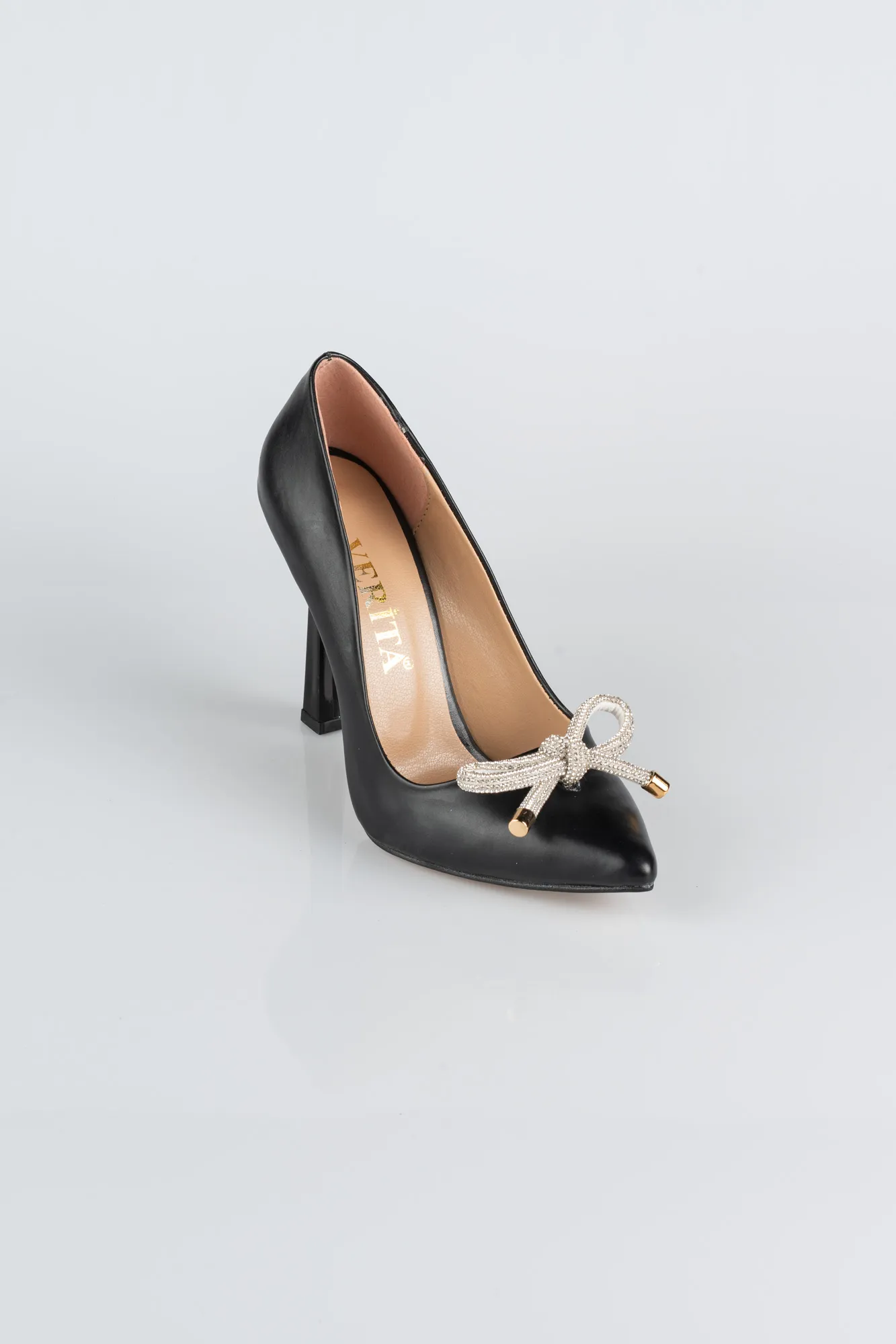 Black-Leather Stiletto AB1095