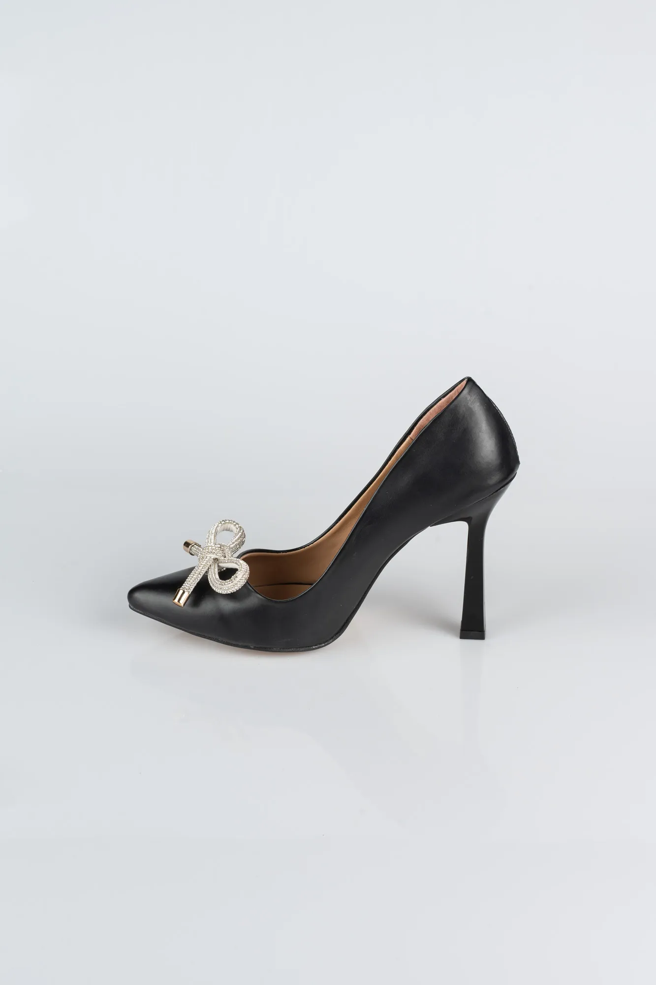 Black-Leather Stiletto AB1095