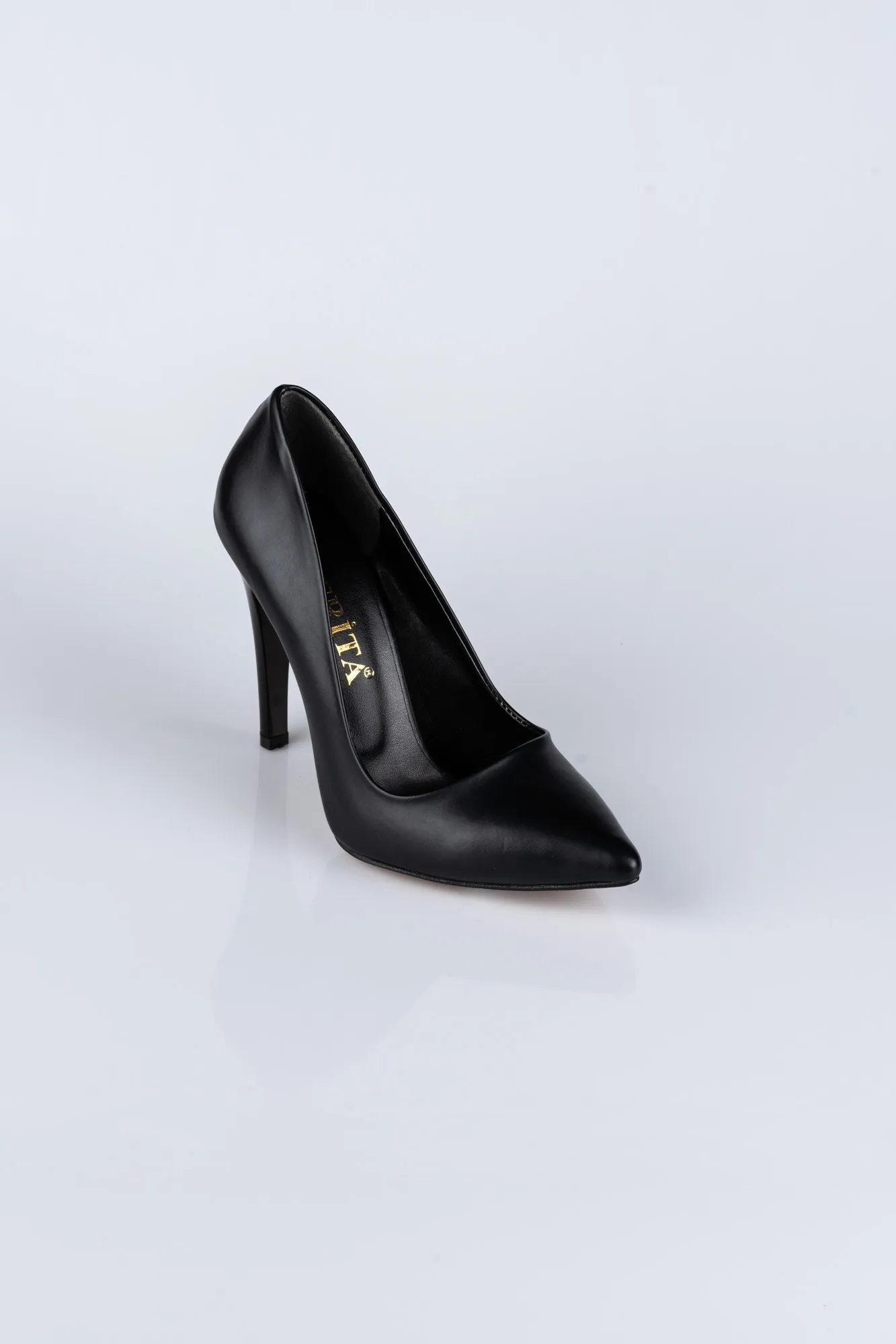 Black-Leather Stiletto ABD1096