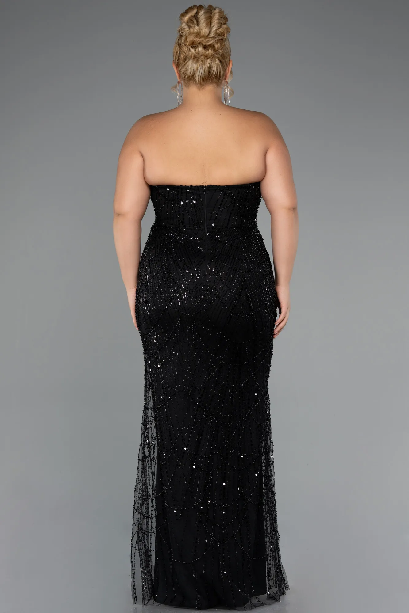 Black-Long Beaded Plus Size Wedding Dress ABU5328