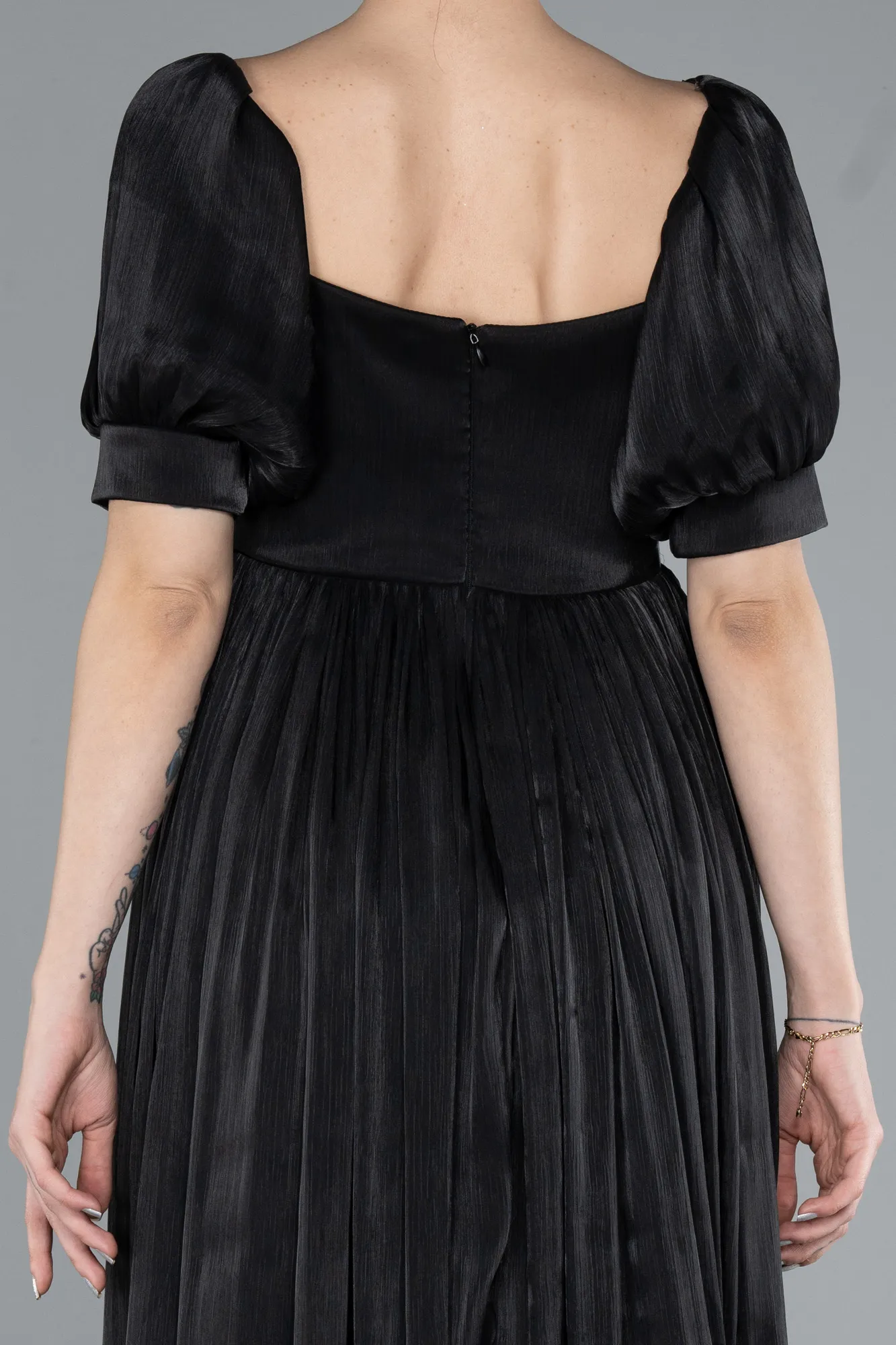 Black-Long Chiffon Prom Gown ABU4657