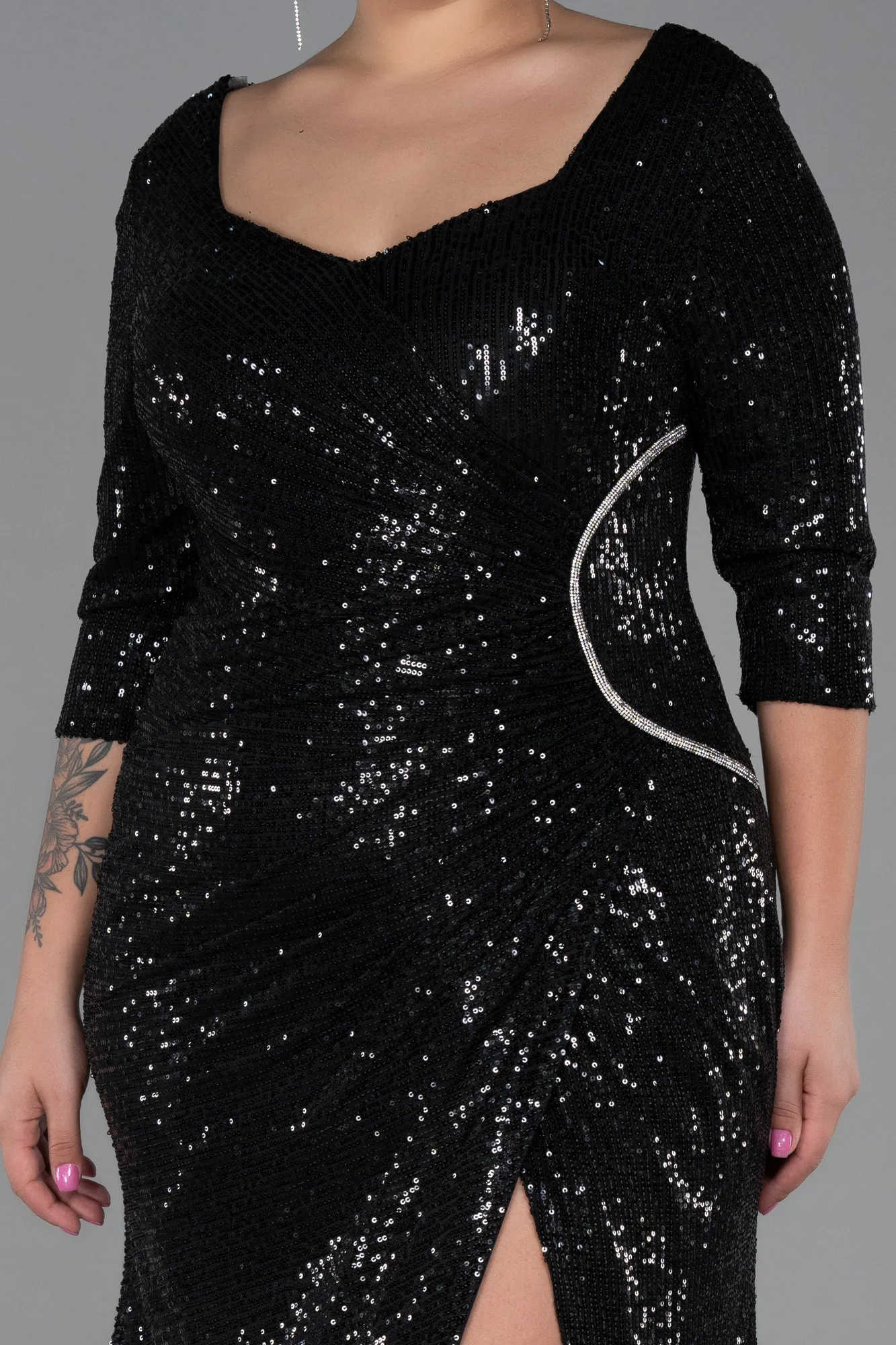 Black-Long Scaly Plus Size Evening Dress ABU3258