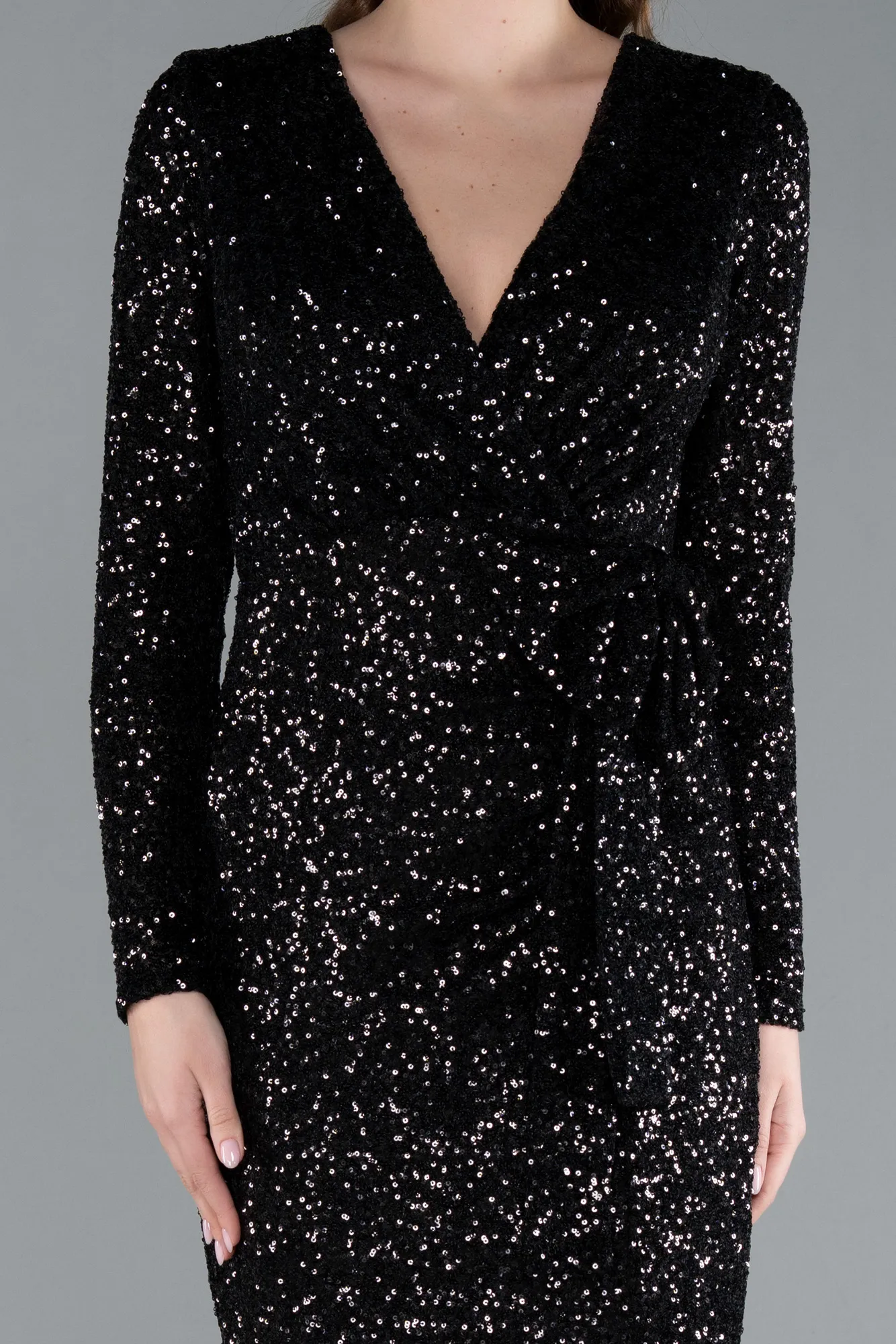 Black-Long Sleeve Neck Sequin Midi Cocktail Dress ABK2284