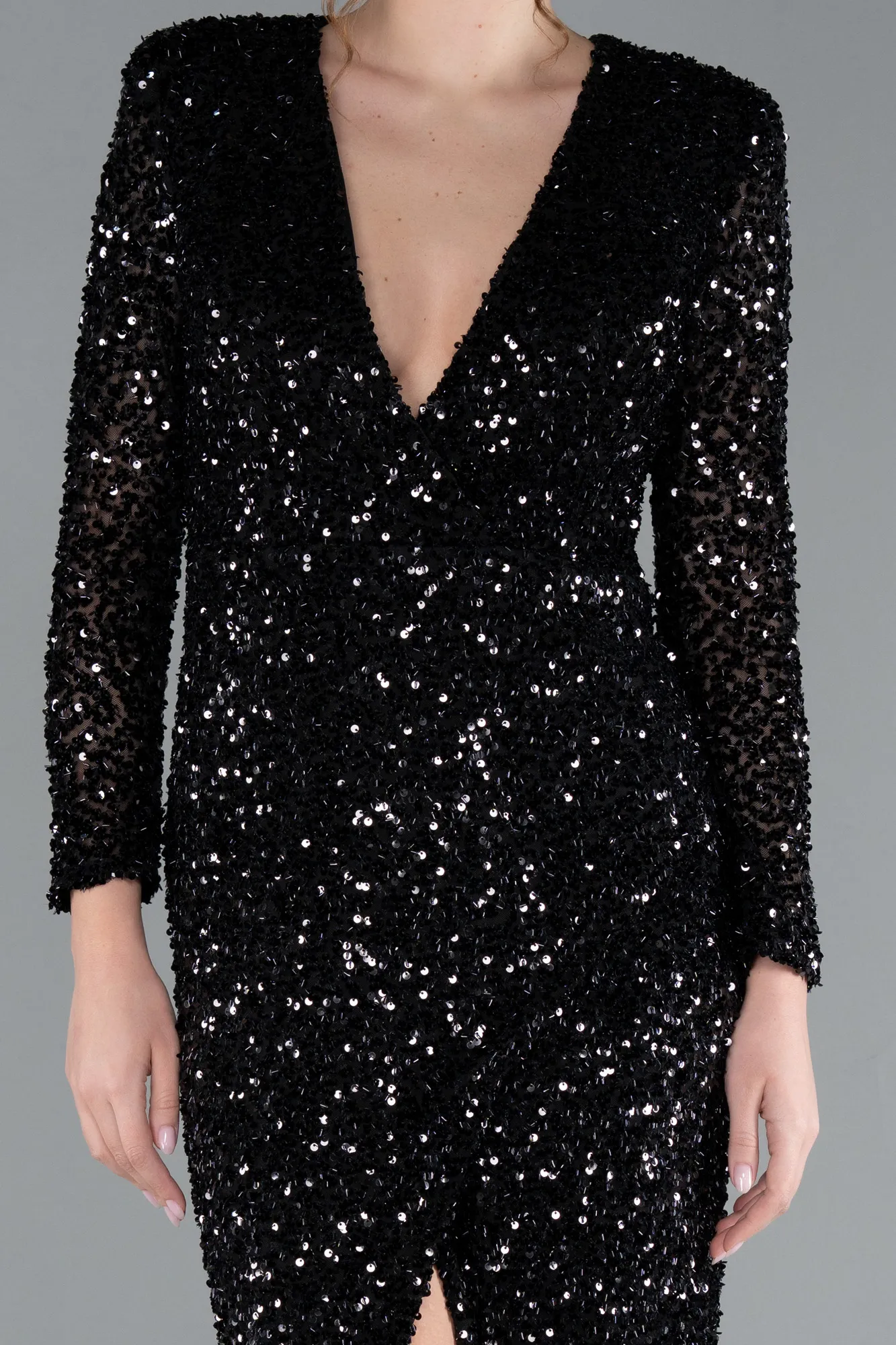 Black-Long Sleeve V Neck Scaly Evening Gown ABU4763