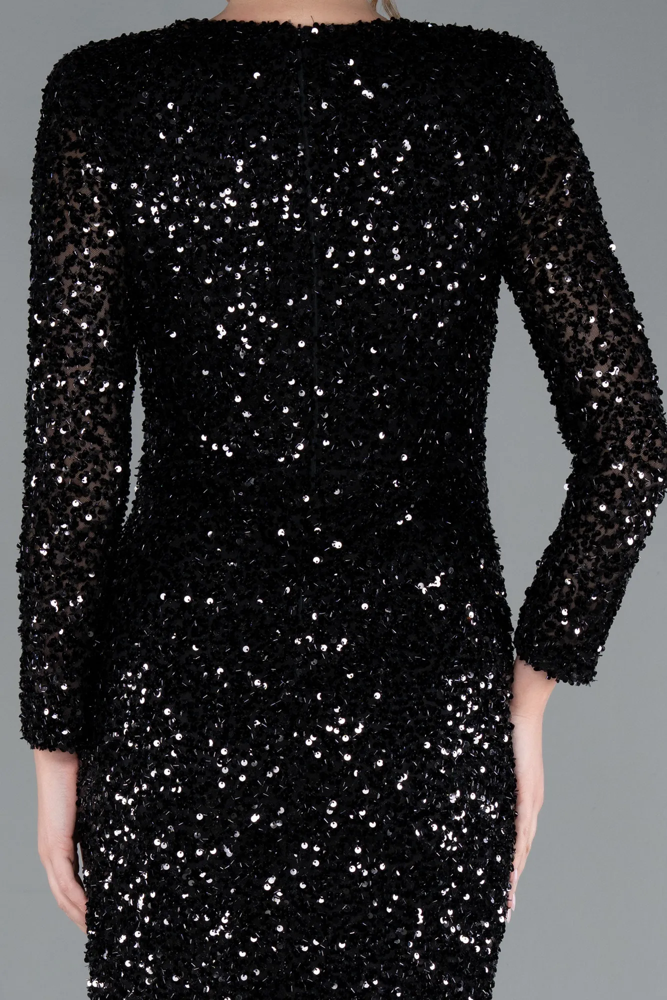 Black-Long Sleeve V Neck Scaly Evening Gown ABU4763