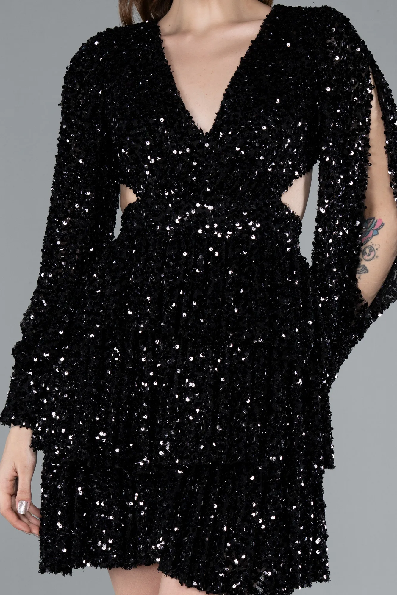 Black-Long Sleeve V Neck Sequined Short Evening Dress ABK2282