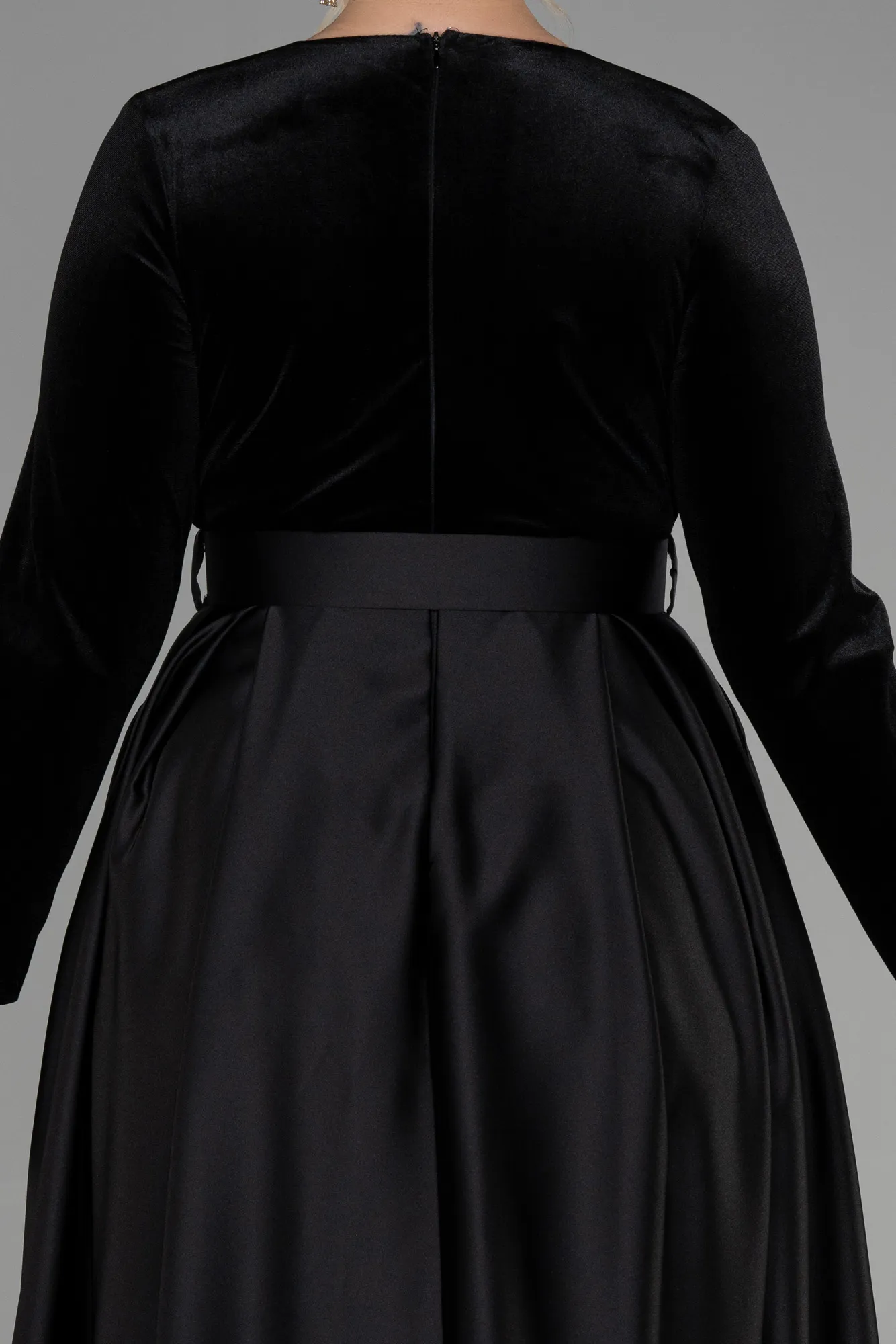 Black-Long Velvet Oversized Evening Dress ABU3389