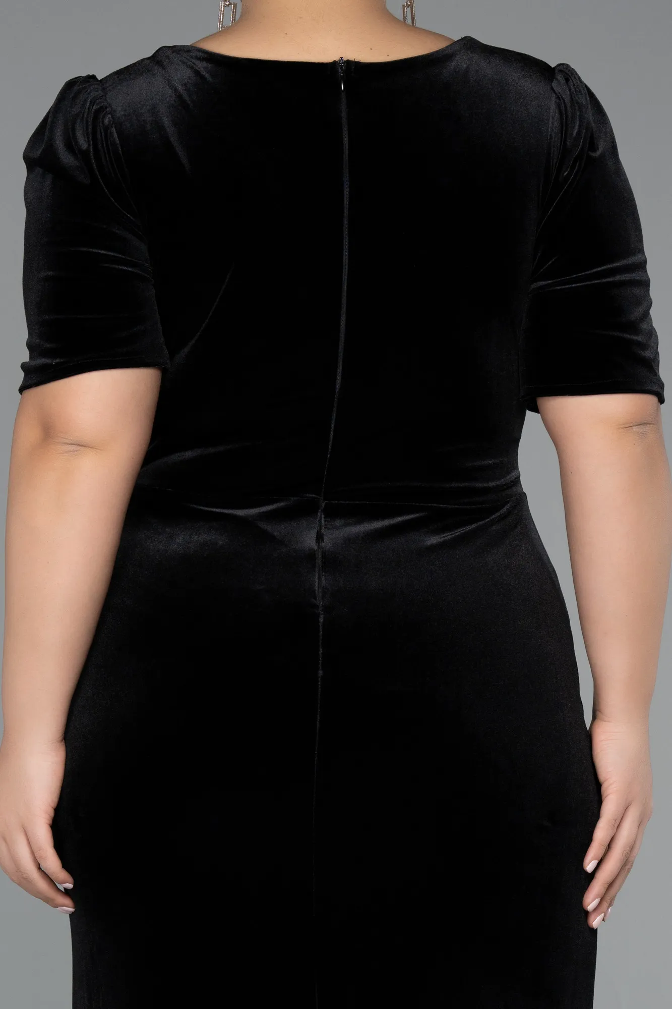 Black-Long Velvet Velvet Oversized Evening Dress ABU5390