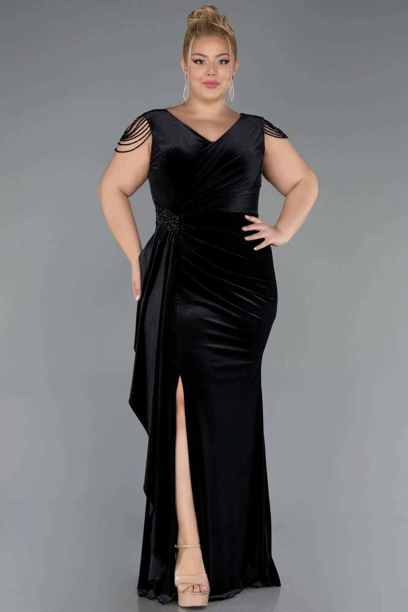 Black-Long Velvet Velvet Oversized Evening Dress ABU5428
