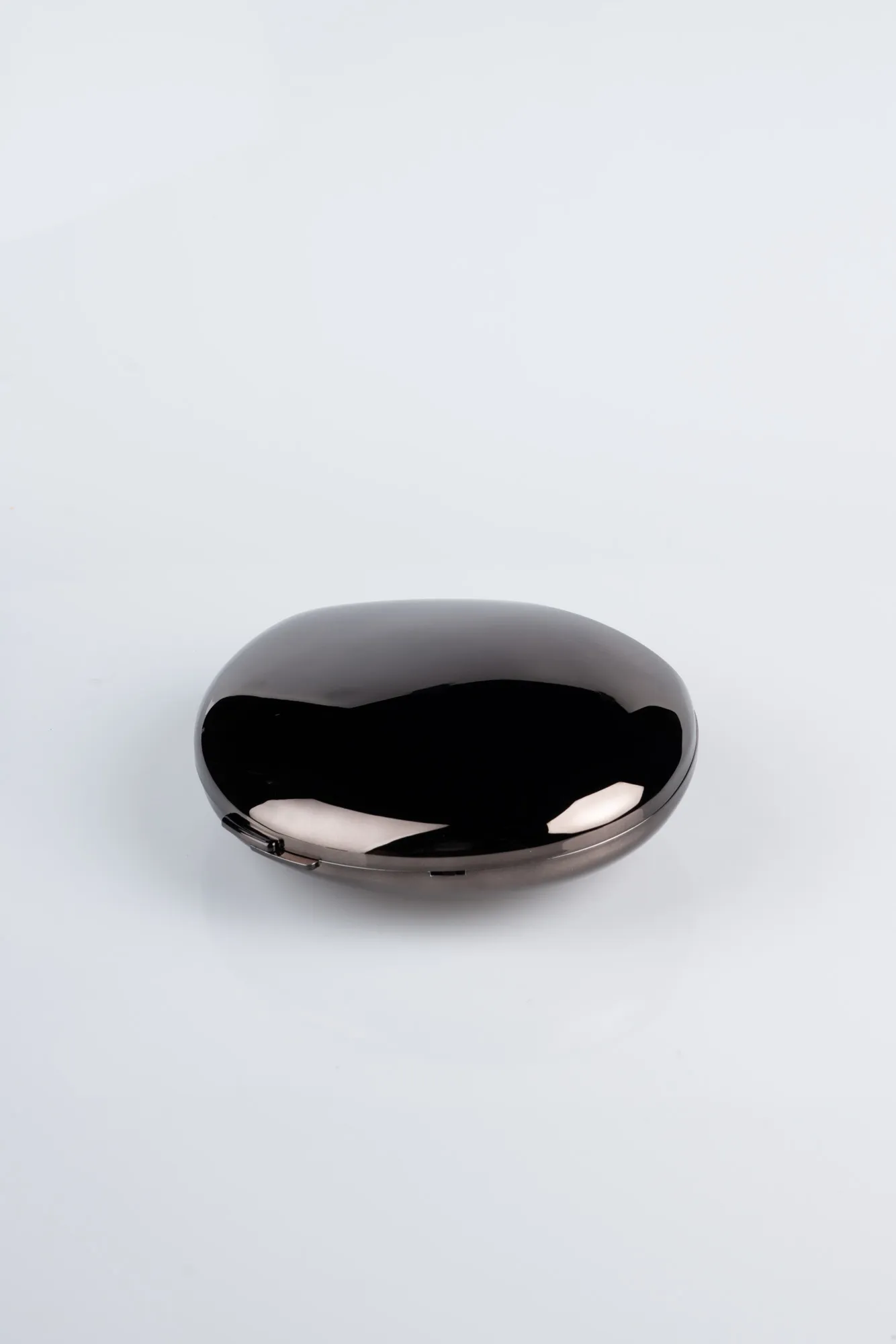 Black-Metal Evening Bag SH853