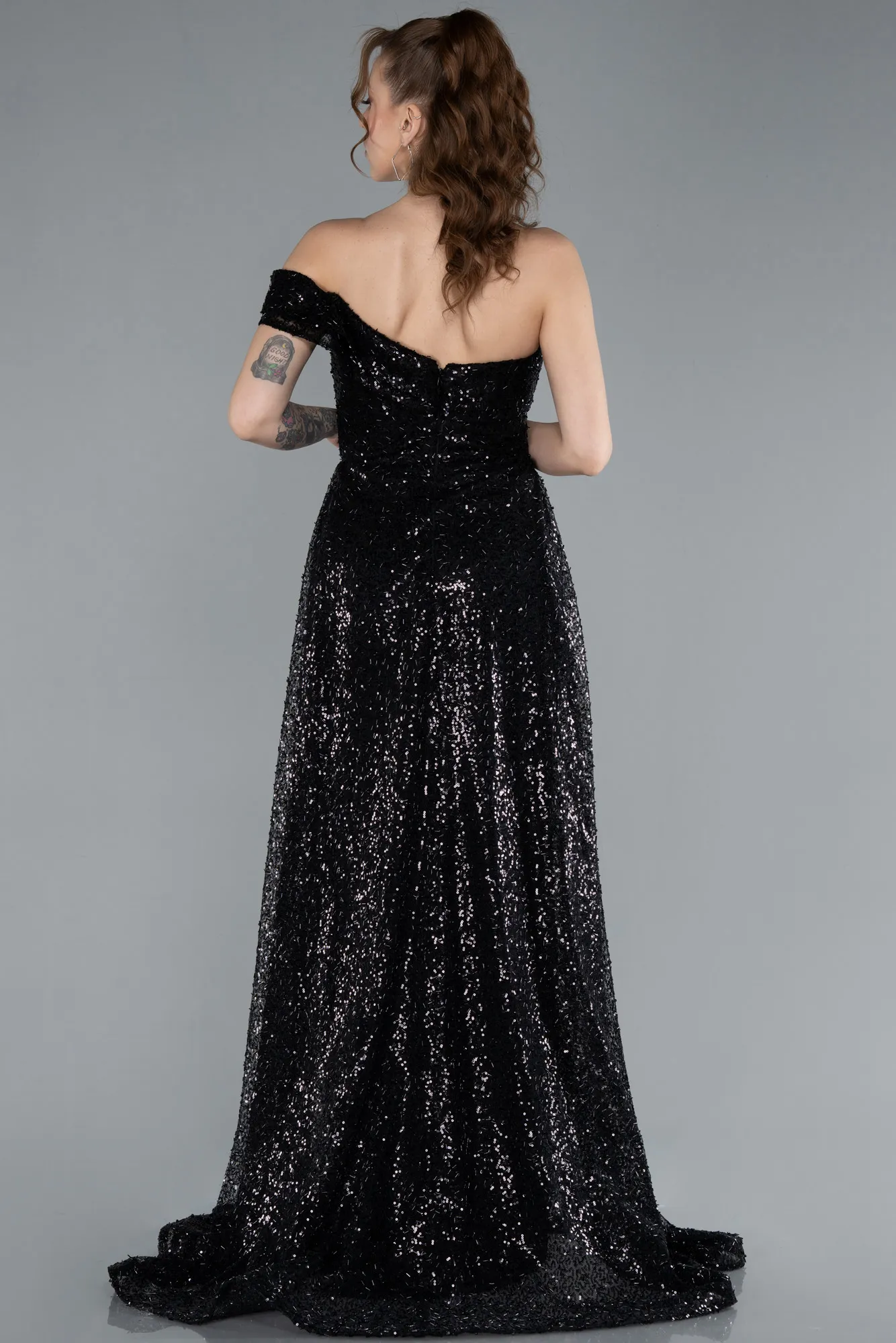 Black-One Shoulder Taıled Sequined Long Evening Gown ABU4691