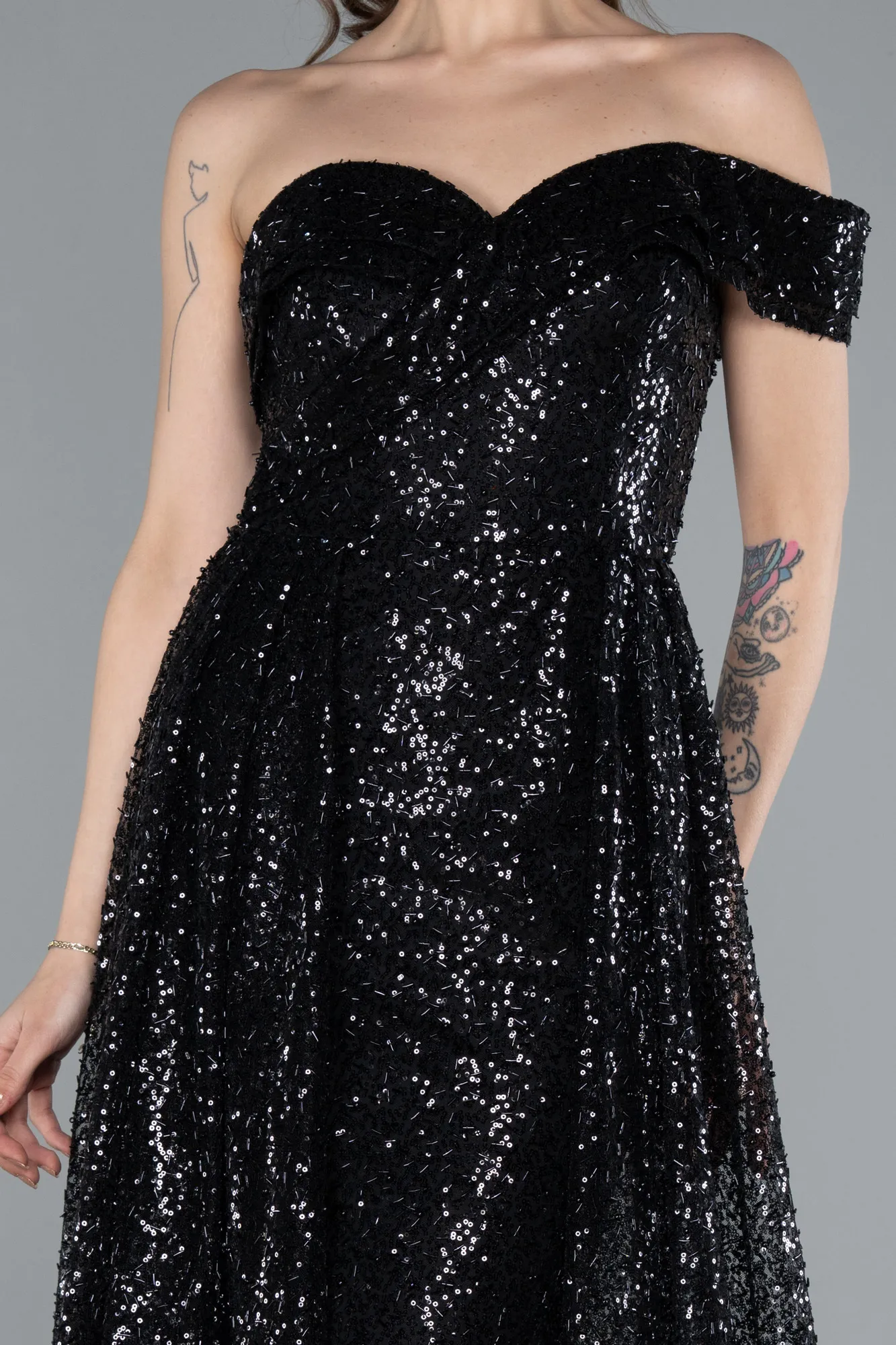 Black-One Shoulder Taıled Sequined Long Evening Gown ABU4691