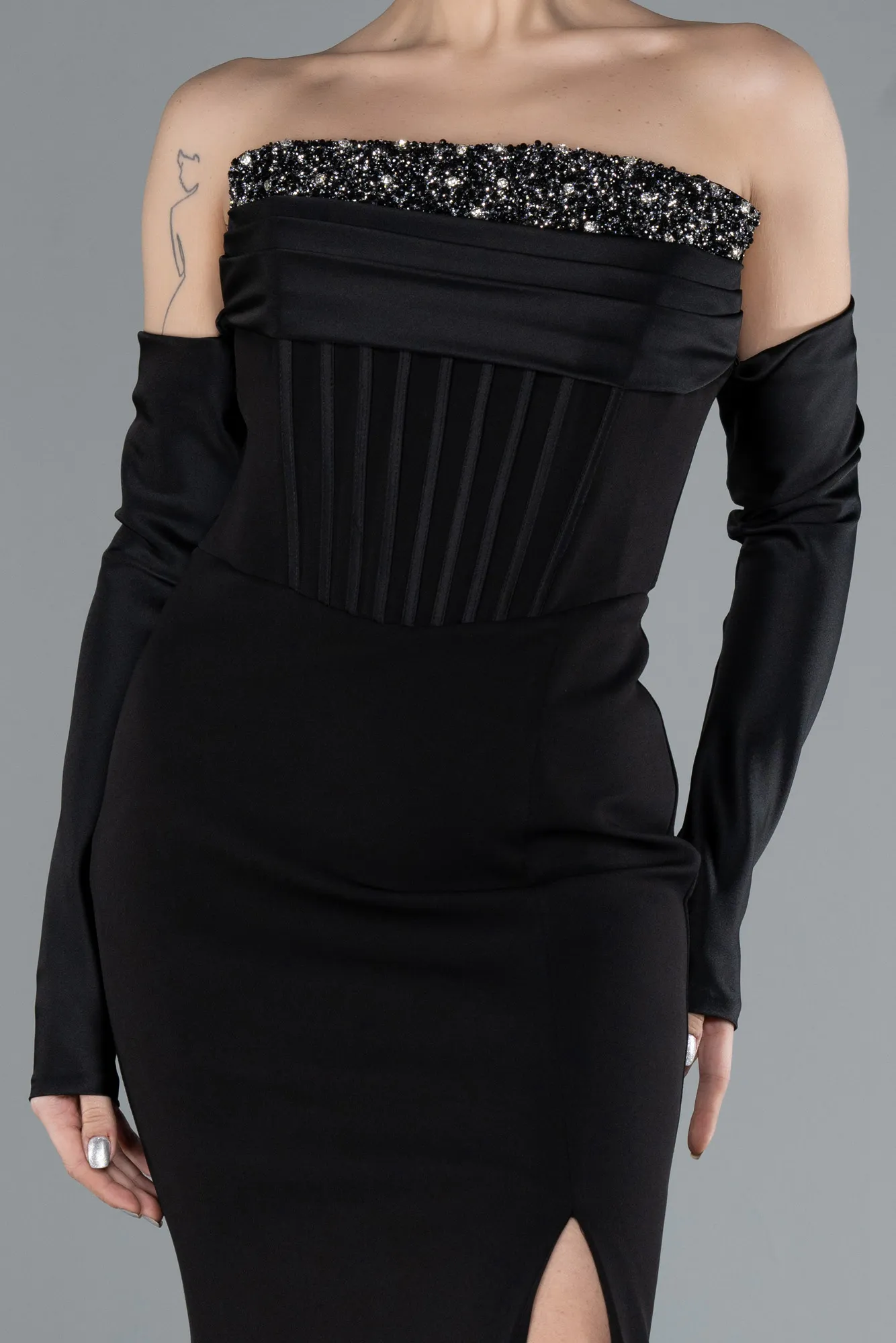 Black-Strapless Sleeve Accessory Slit Mermaid Prom Dress ABU4637