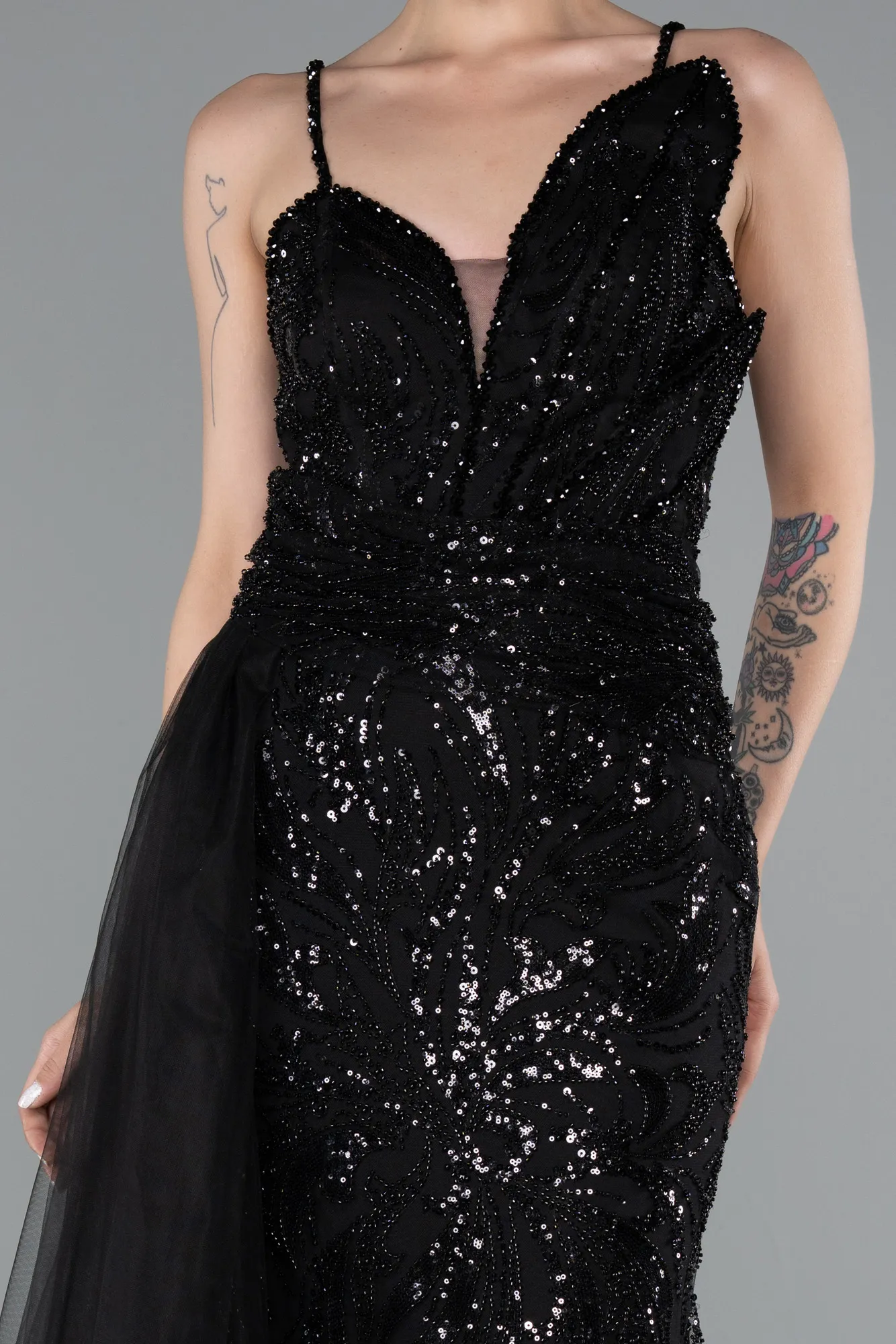 Black-Strappy Tail Long Beaded Special Design Evening Dress ABU5003