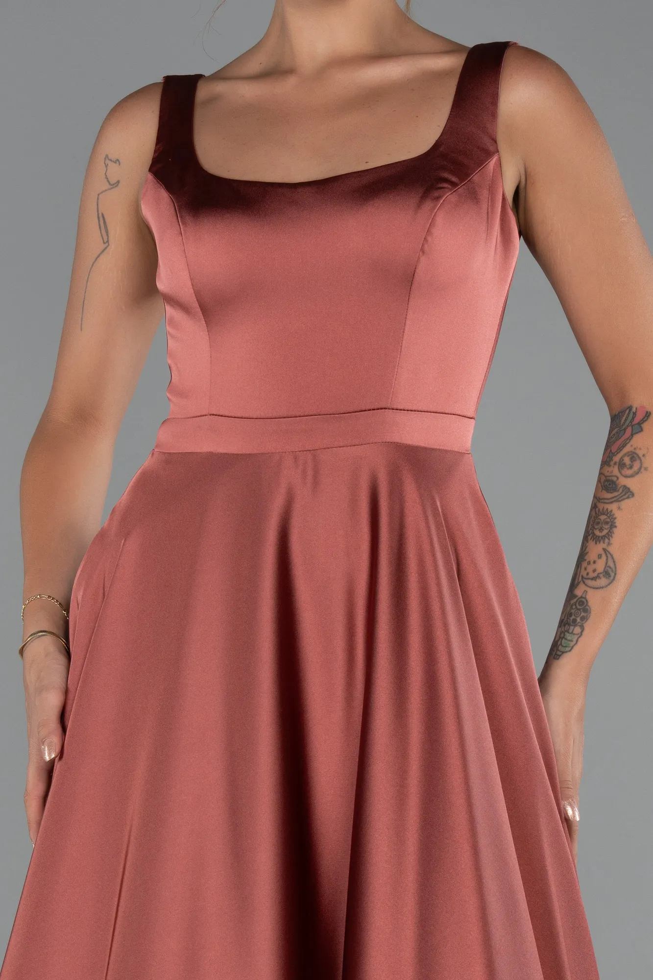 Cinnamon-Long Satin Evening Dress ABU5136