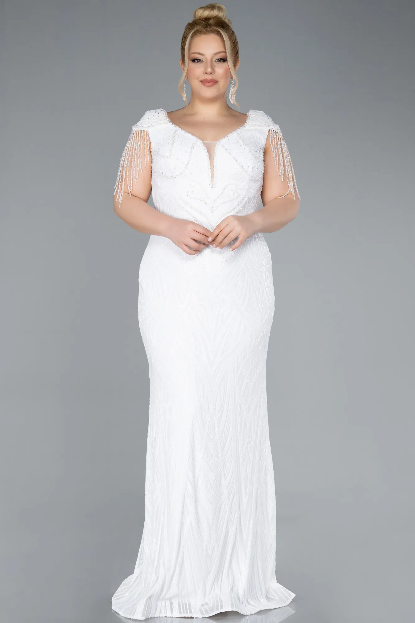 Ecru-Beaded Detailed V Neck Evening Gown ABU3730