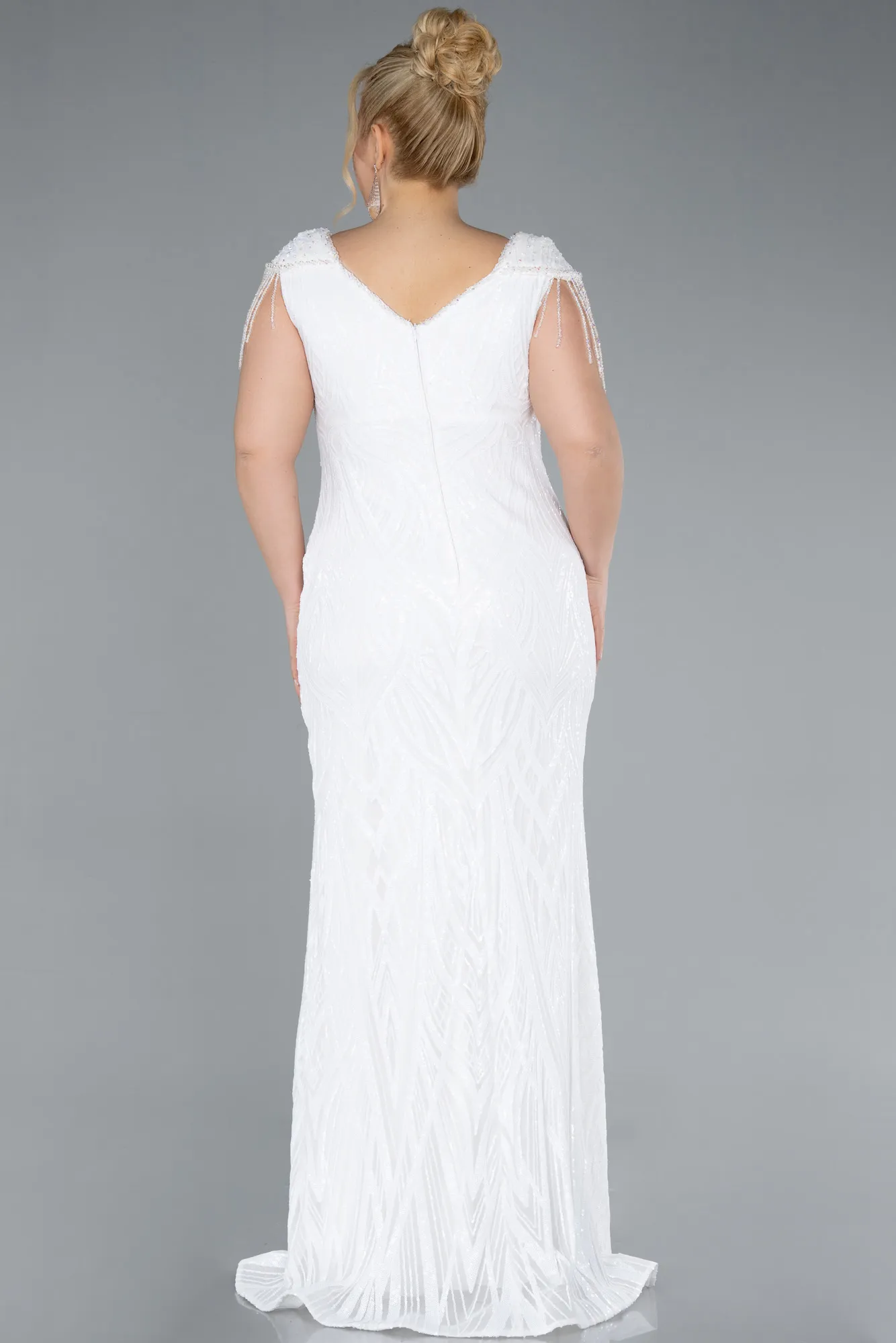 Ecru-Beaded Detailed V Neck Evening Gown ABU3730