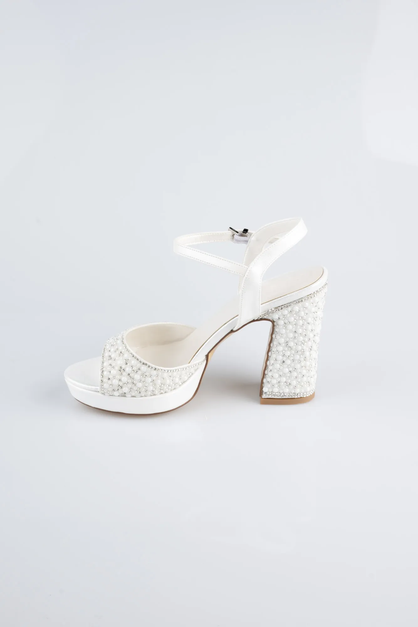 Ecru-Beaded Evening Shoe AB1154
