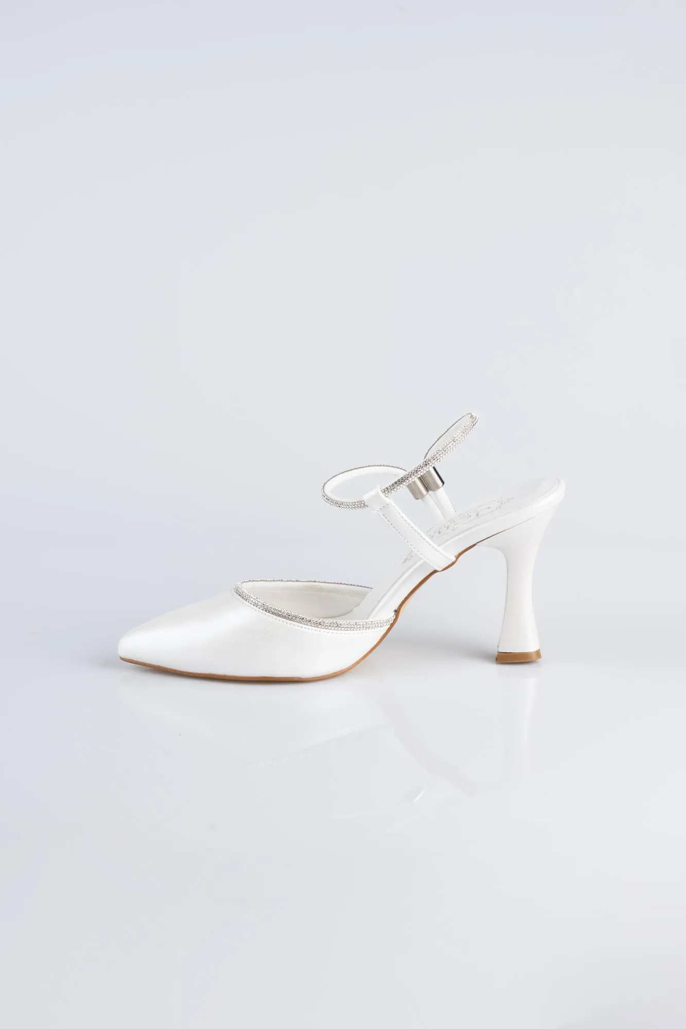 Ecru-Leather Evening Shoe MJD5150