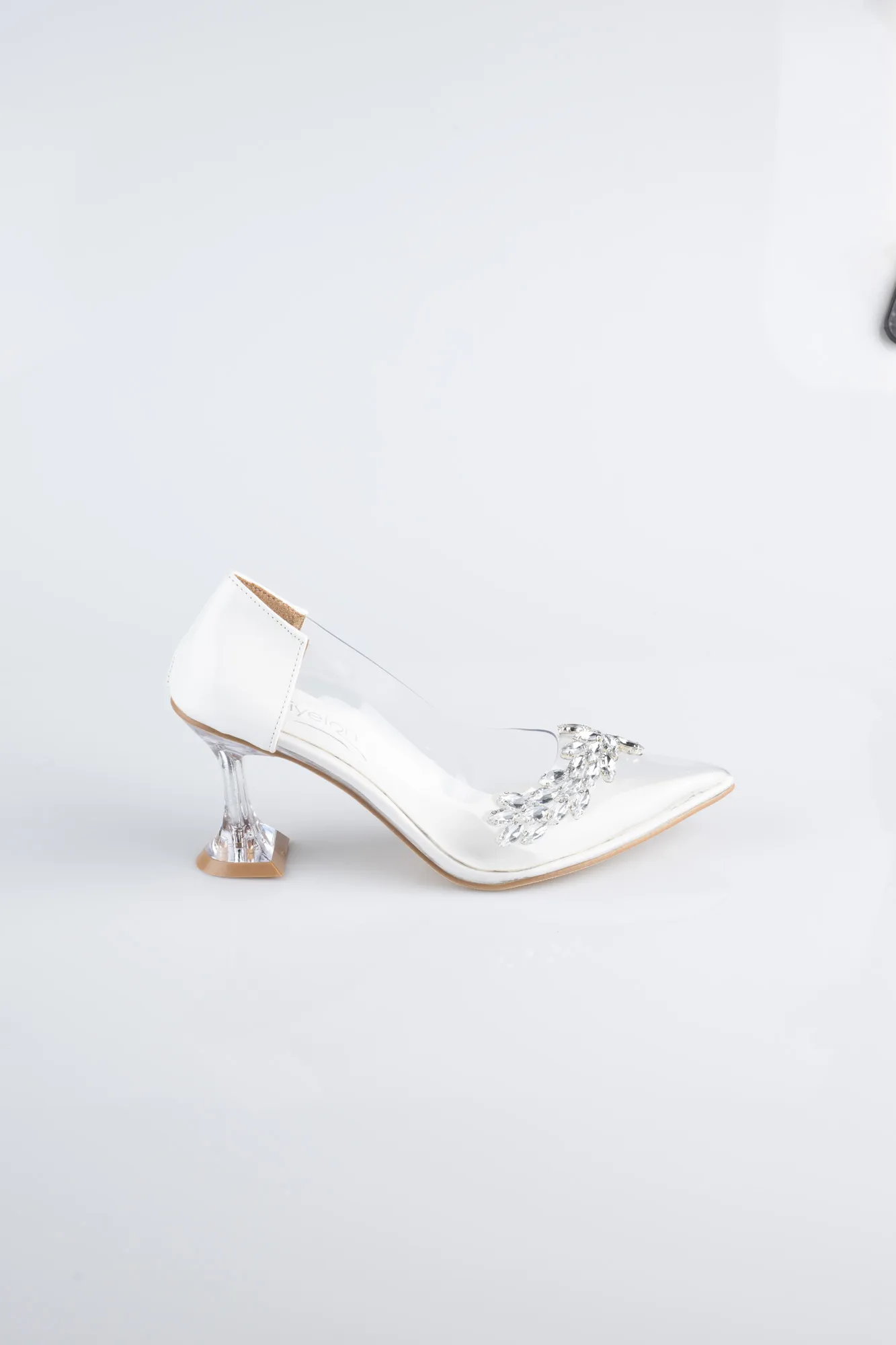 Ecru-Patent Leather Stiletto ABR1055