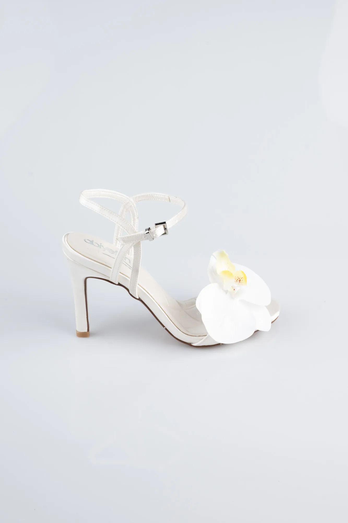 Ecru-Satin Evening Shoe AB1151