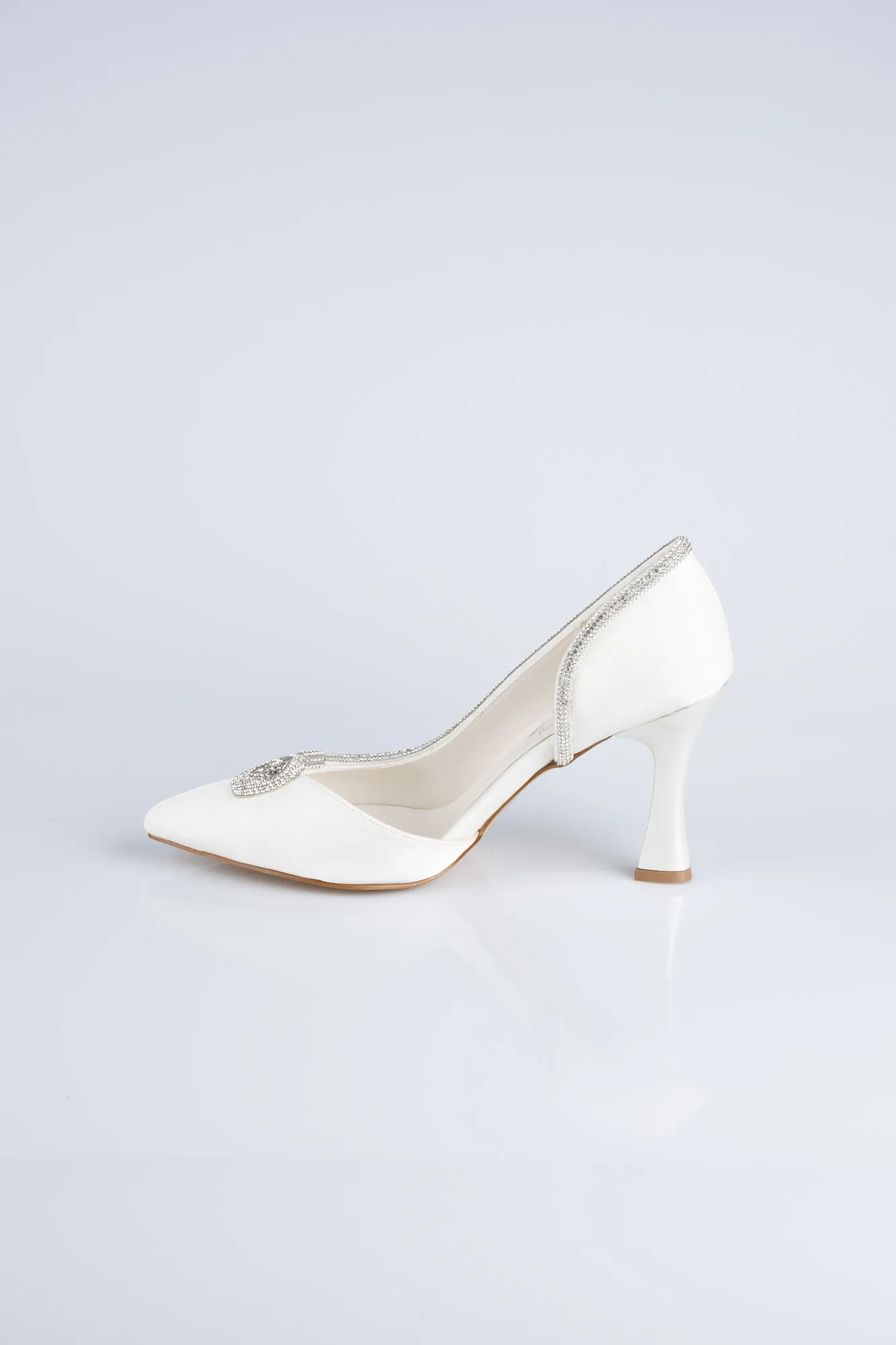 Ecru-Satin Stiletto MJ8008