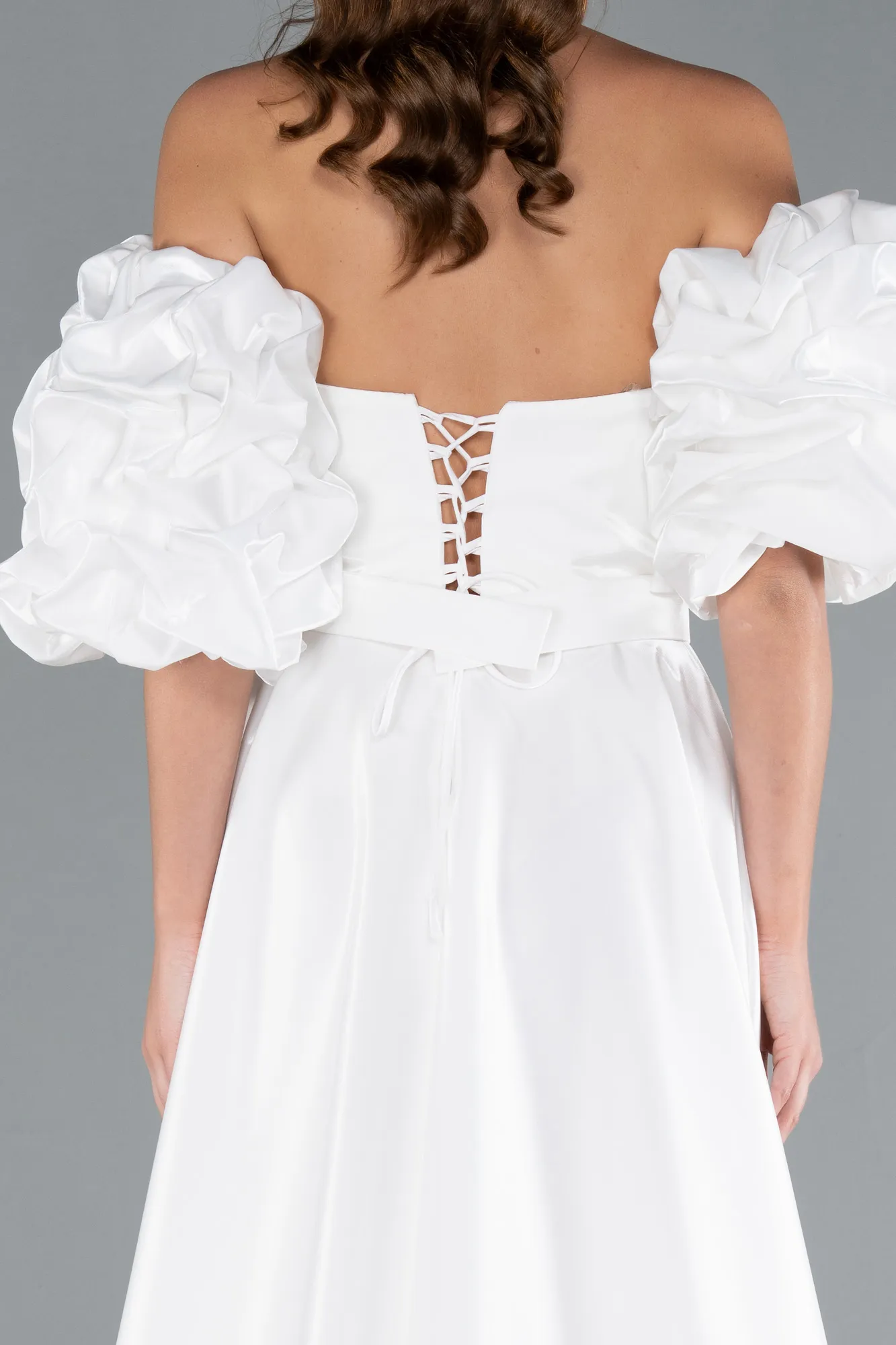 Ecru-Strapless Sleeve Accessorized Long Taffeta Prom Dress ABU4845