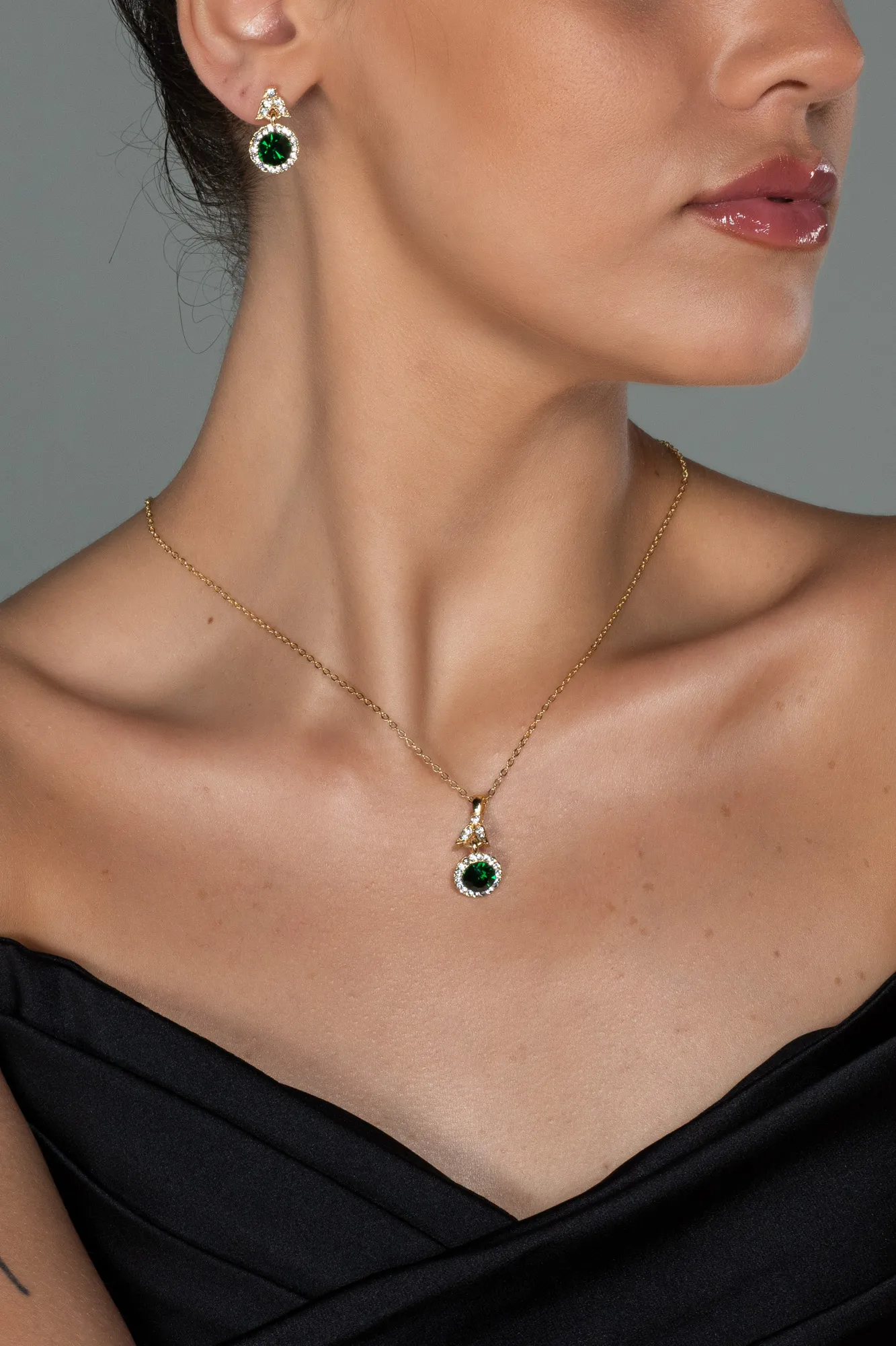 Emerald Green-Gold-Accessory Set UK600