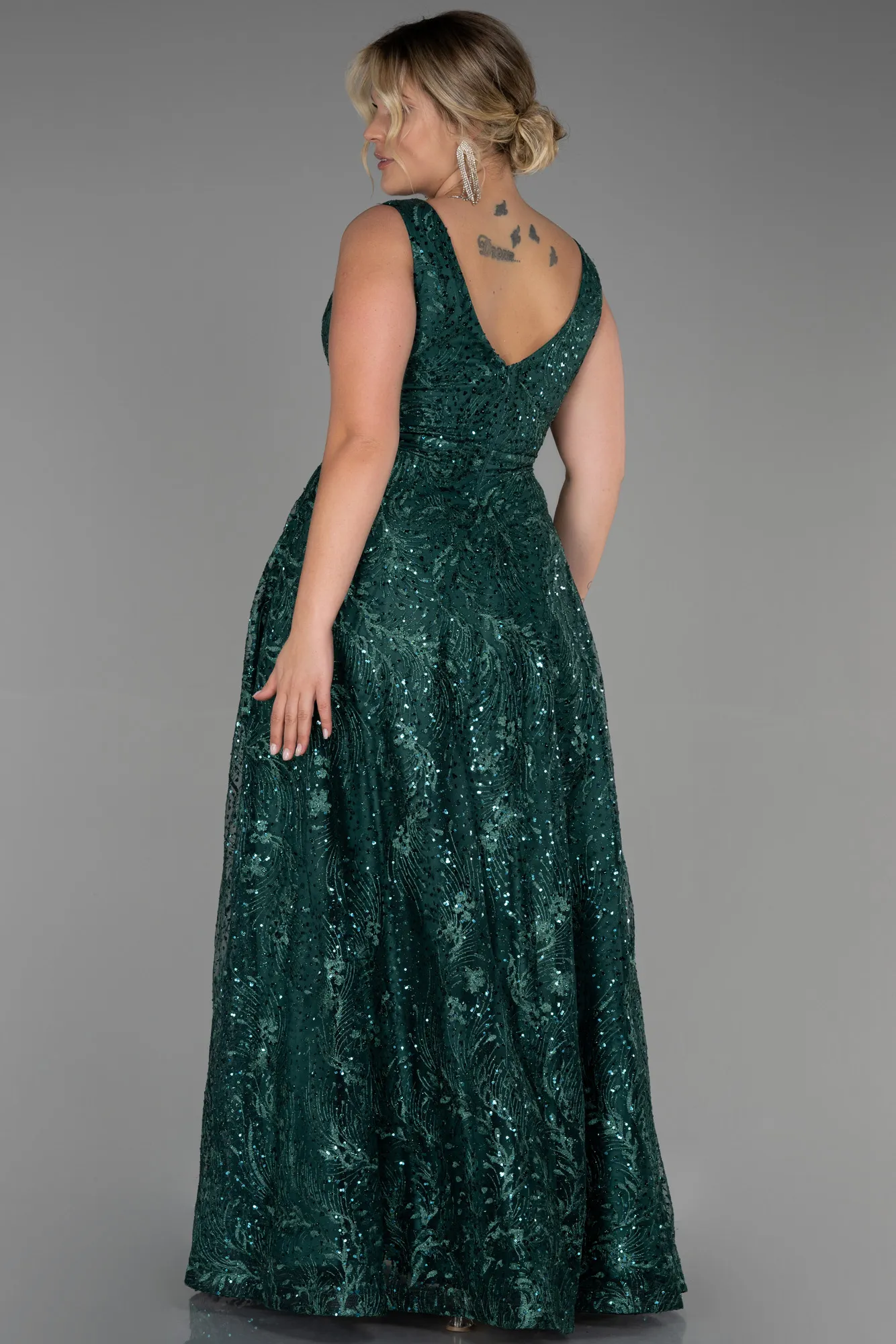 Emerald Green-Long Laced Plus Size Evening Dress ABU3287