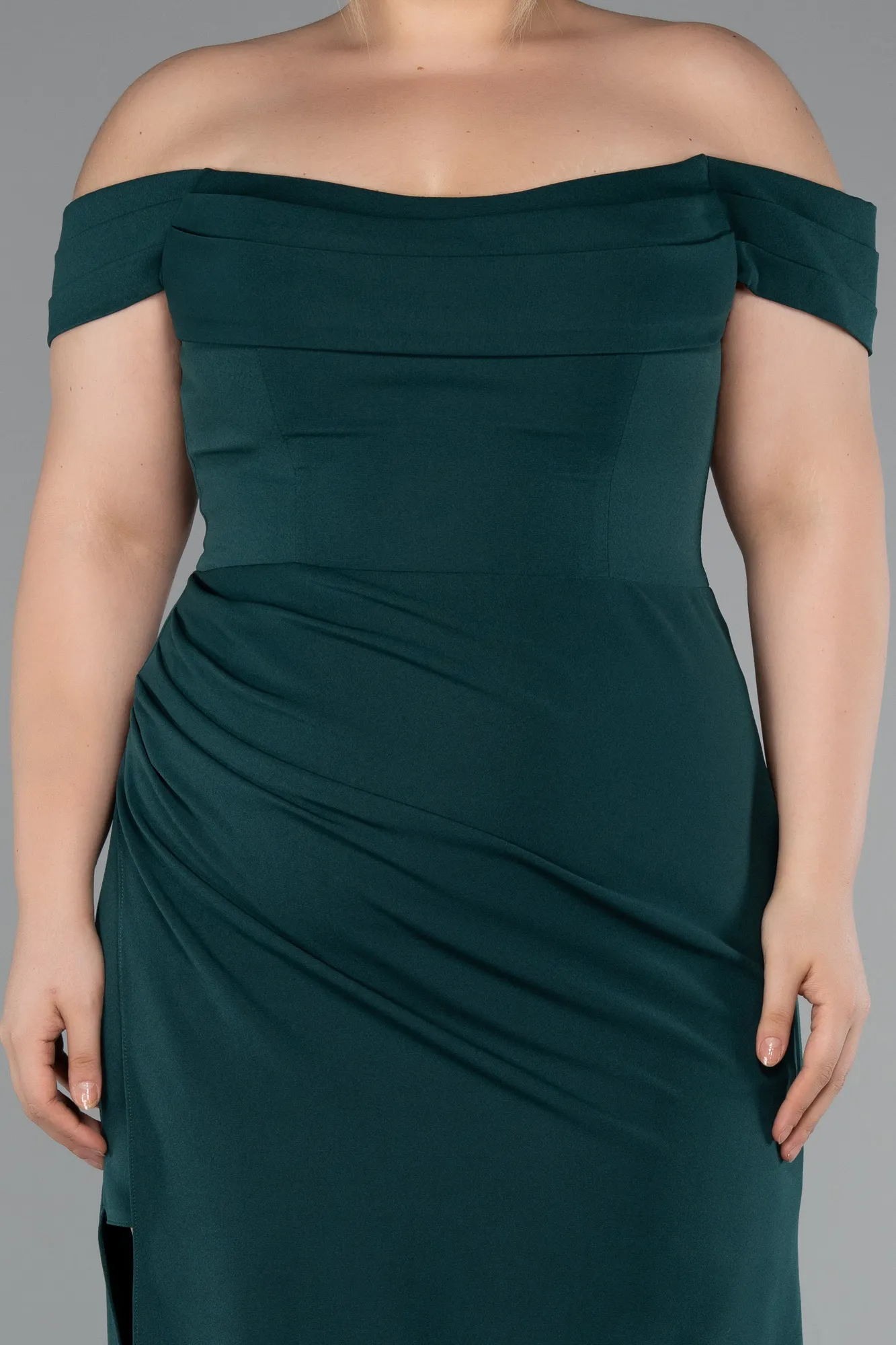 Emerald Green-Long Plus Size Evening Gown ABU5156