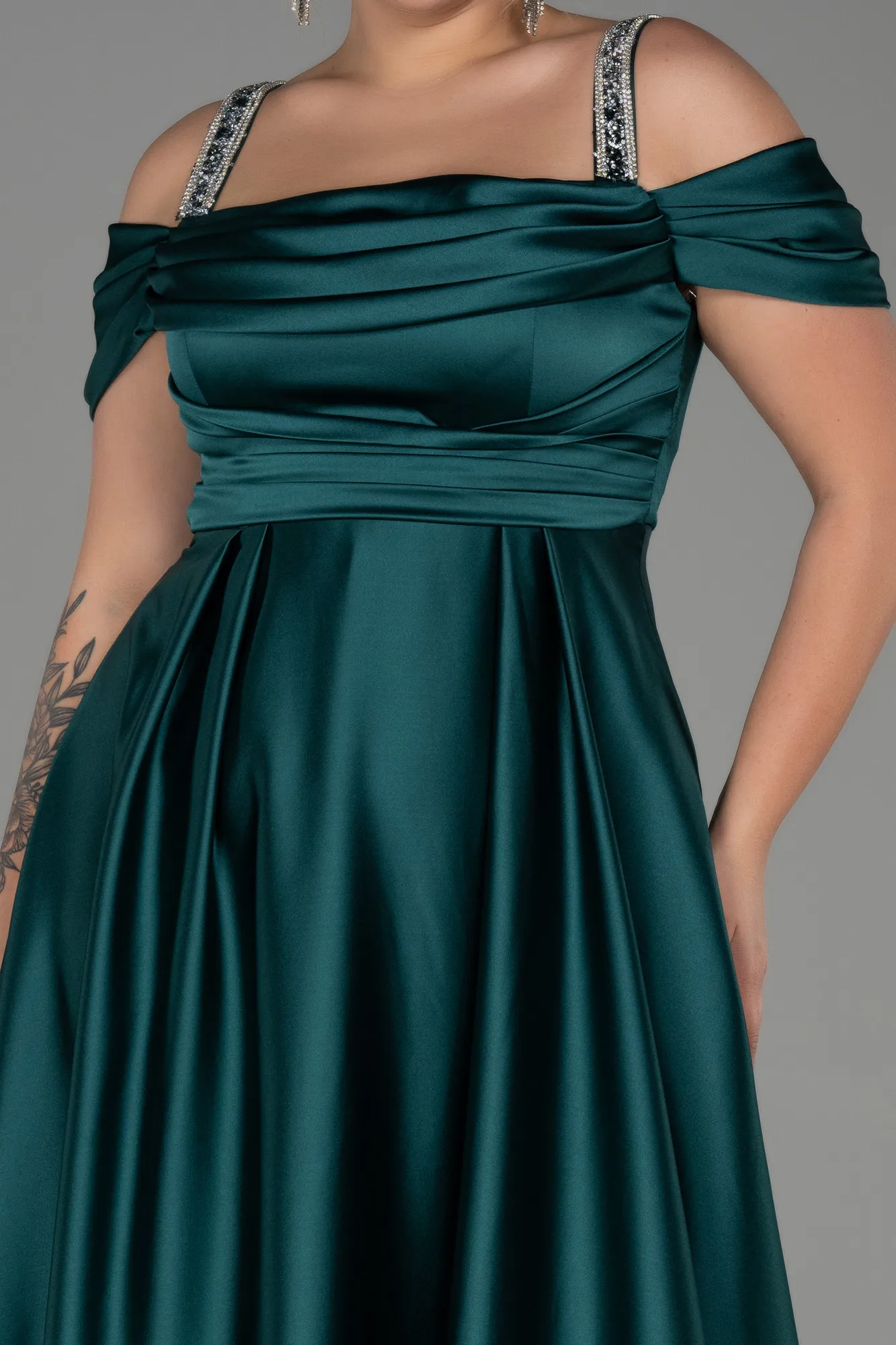 Emerald Green-Long Satin Plus Size Evening Dress ABU3277