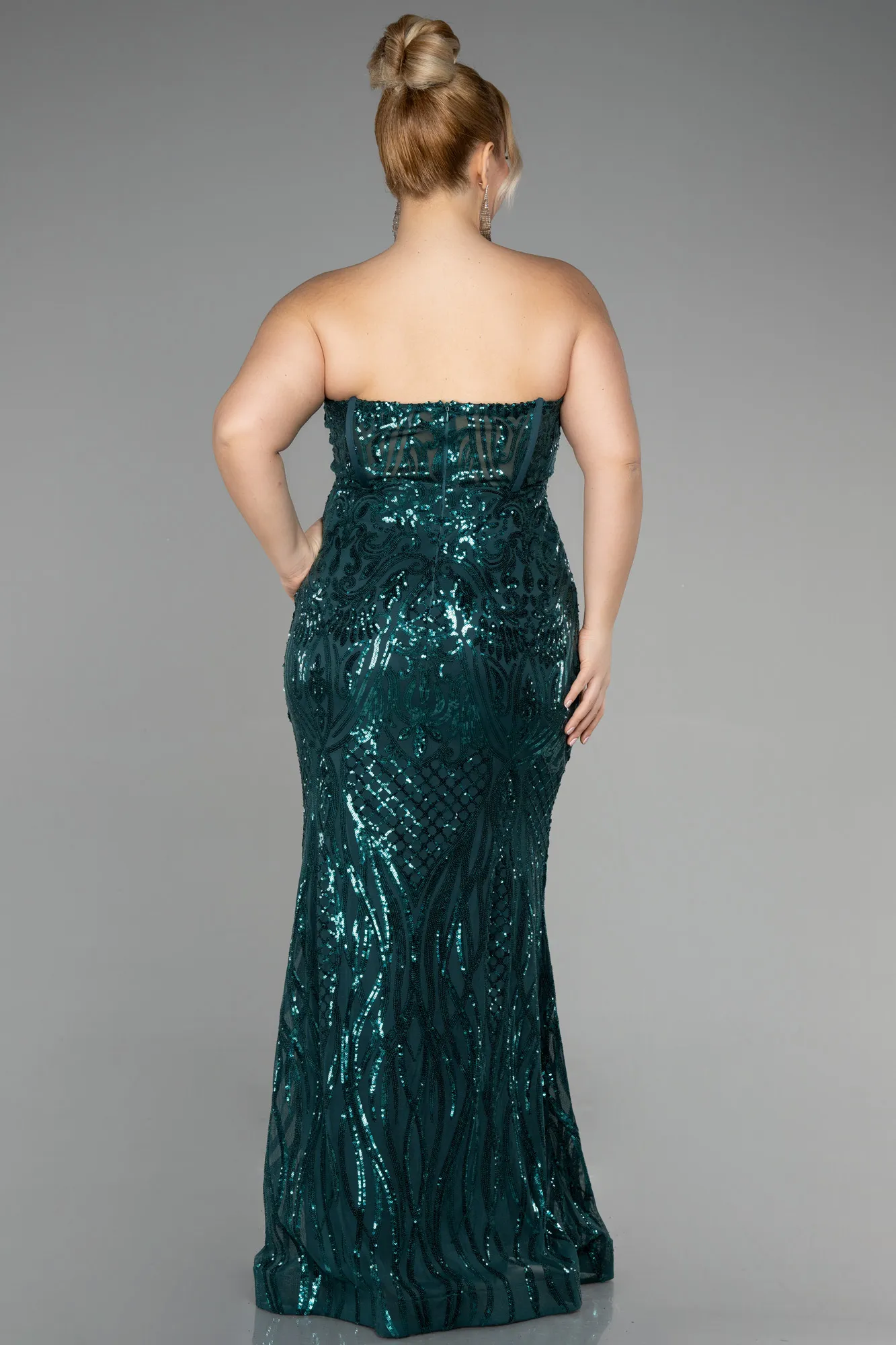 Emerald Green-Long Scaly Plus Size Engagement Dress ABU3552