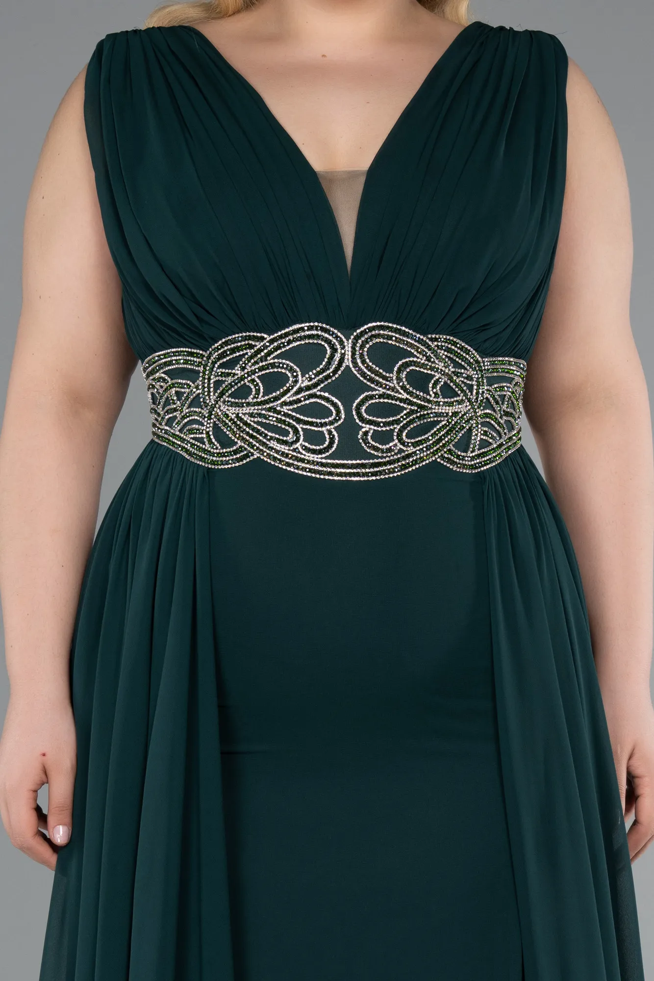Emerald Green-Sleeveless Waist Stoned Slit Long Chiffon Plus Size Evening Gown ABU5006
