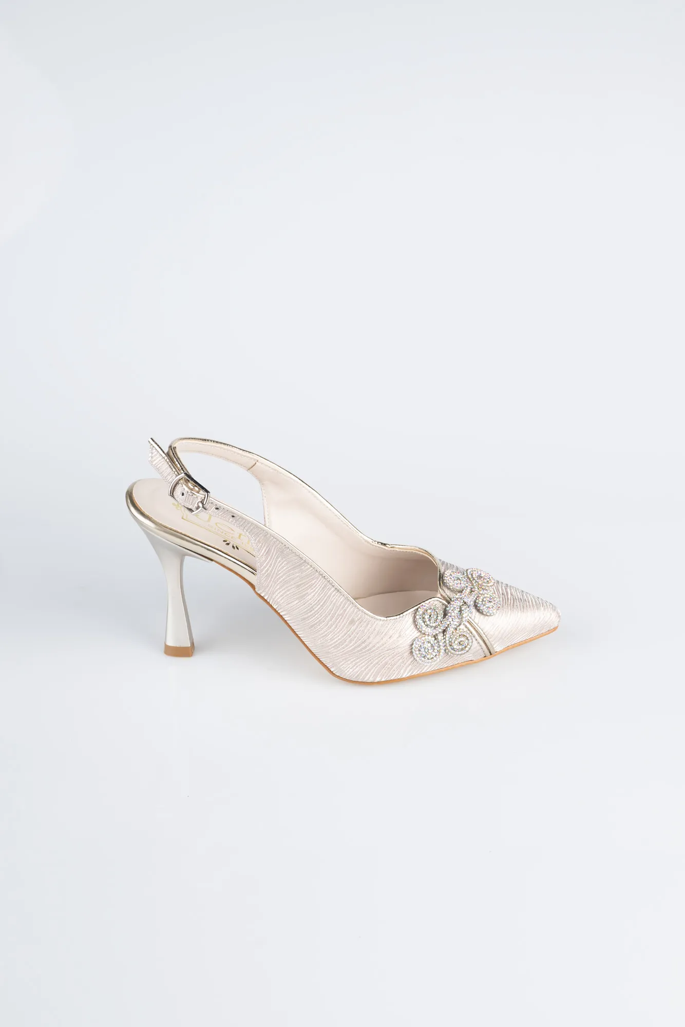 Gold-Laser Cut Evening Shoe MJ4101