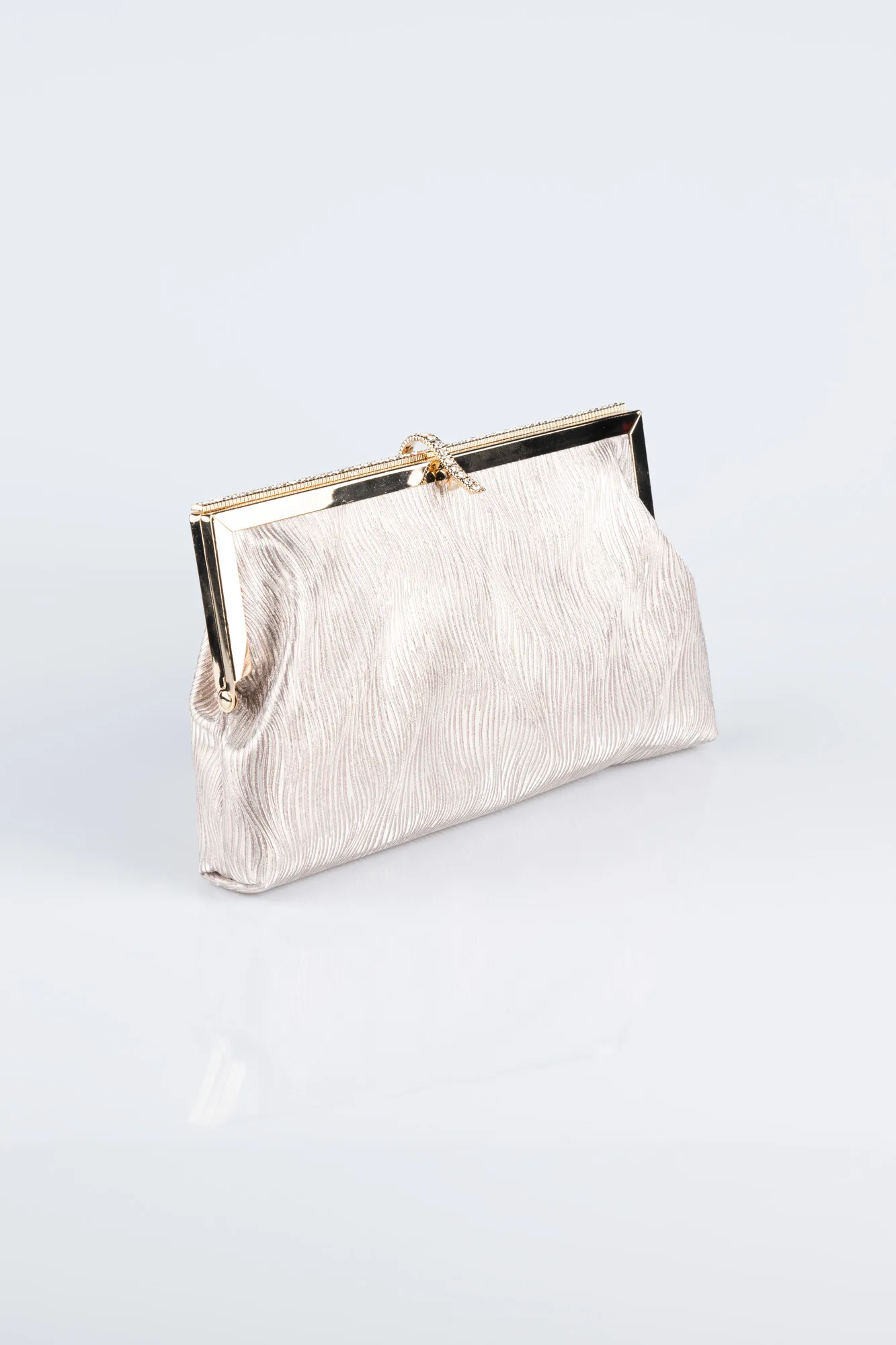 Gold-Laser Cut Night Bag V752
