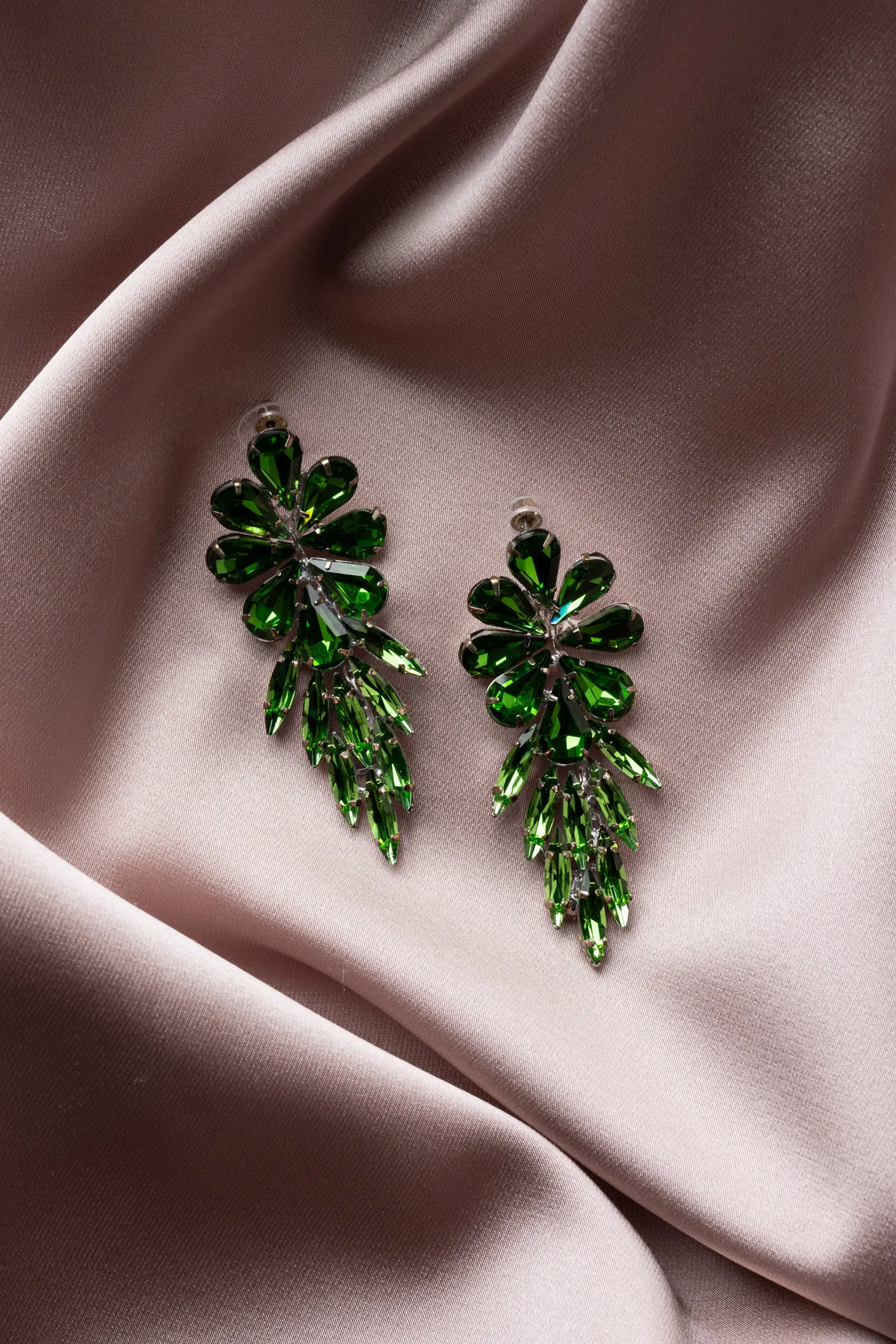 Green-Earring UK624