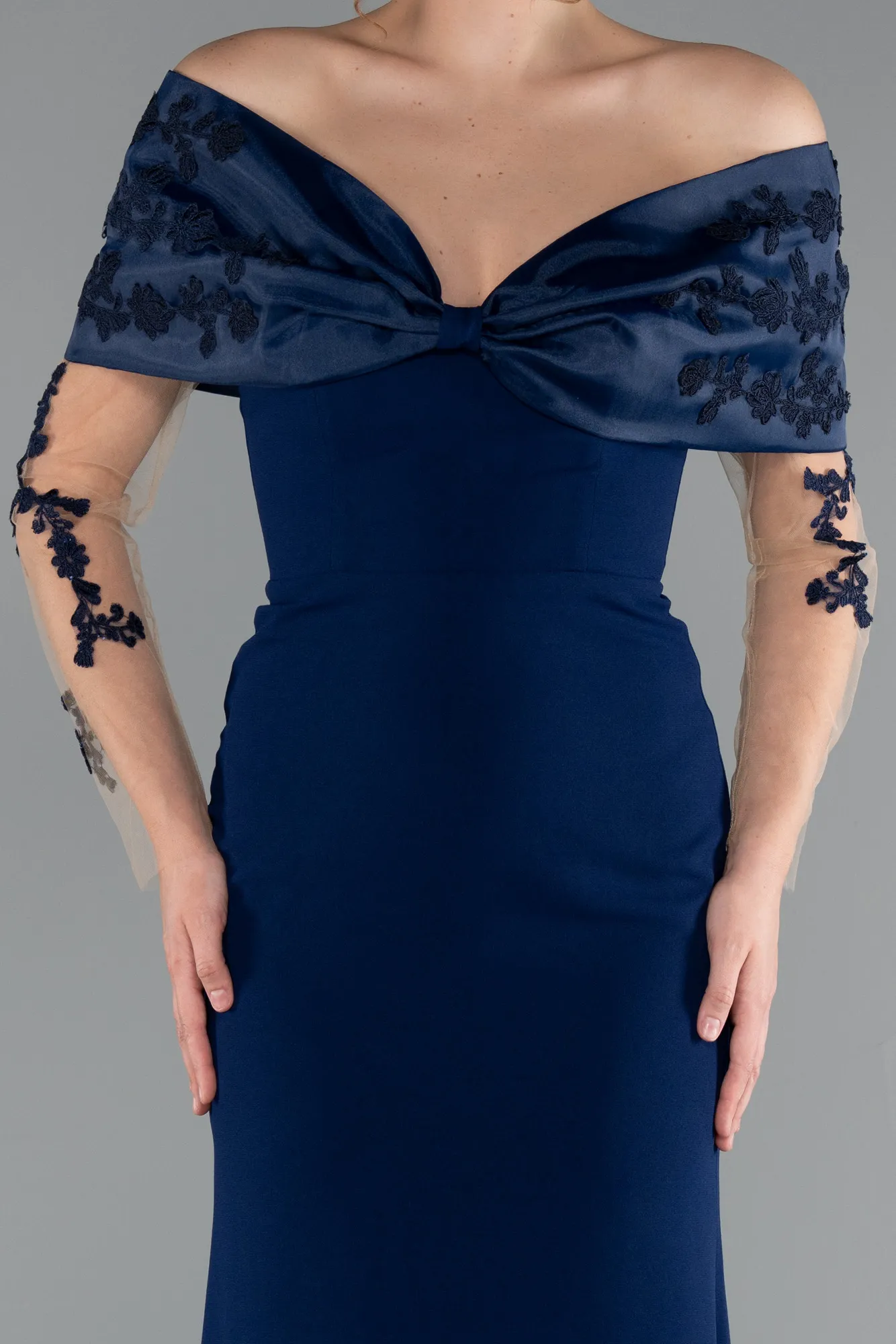 Navy Blue-Boat Neck Guipure Long Sleeve Fishtail Evening Dress ABU4343