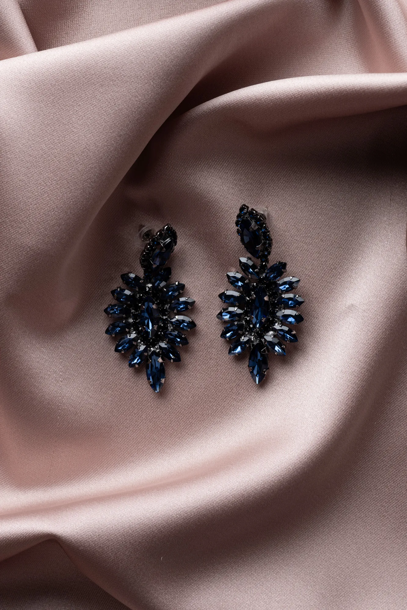 Navy Blue-Earring UK528