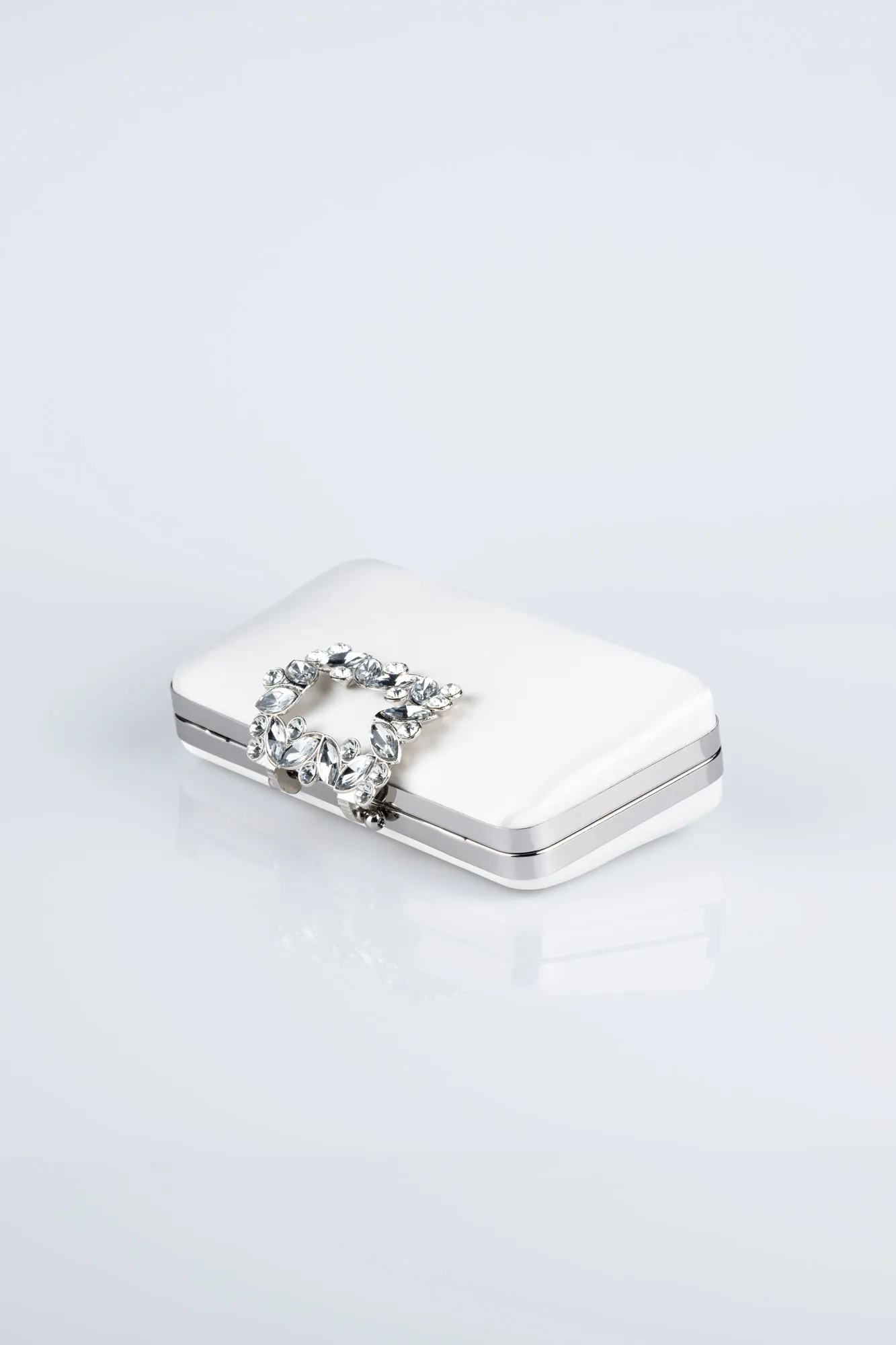 Pearl-Satin Box Bag V704