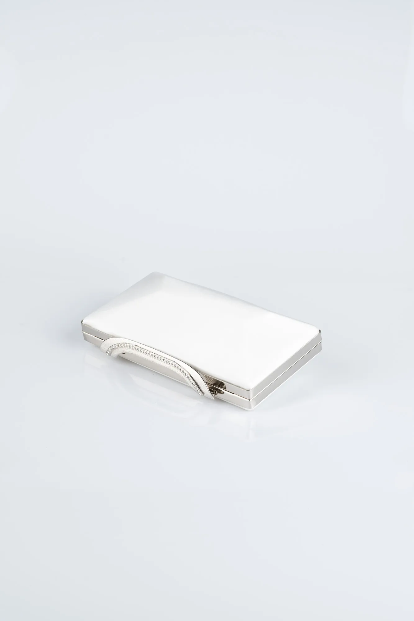 Pearl-Satin Evening Bag V729