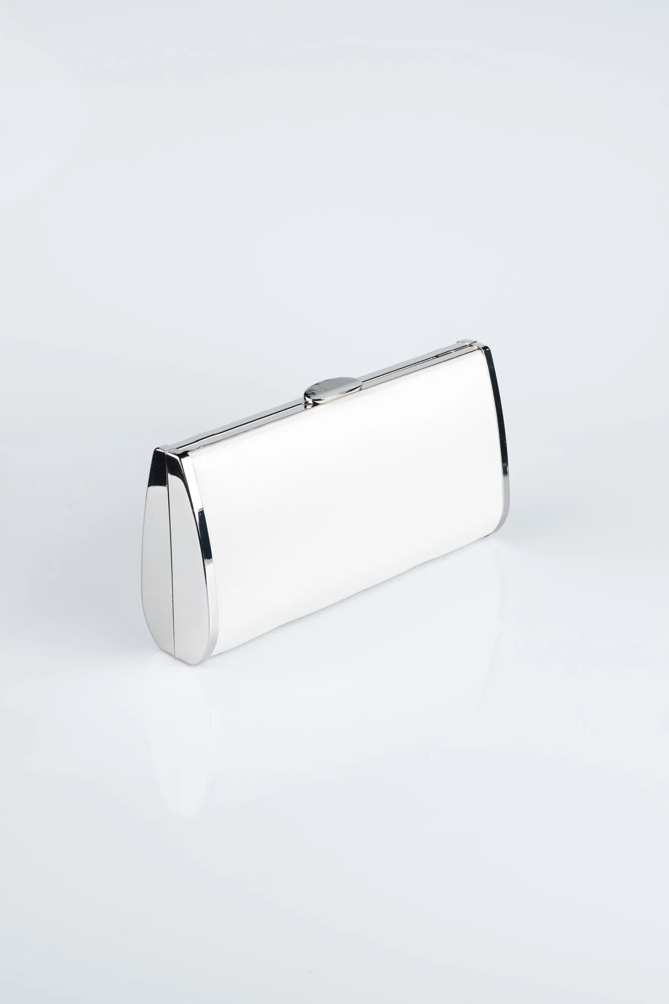 Pearl-Satin Night Bag V700