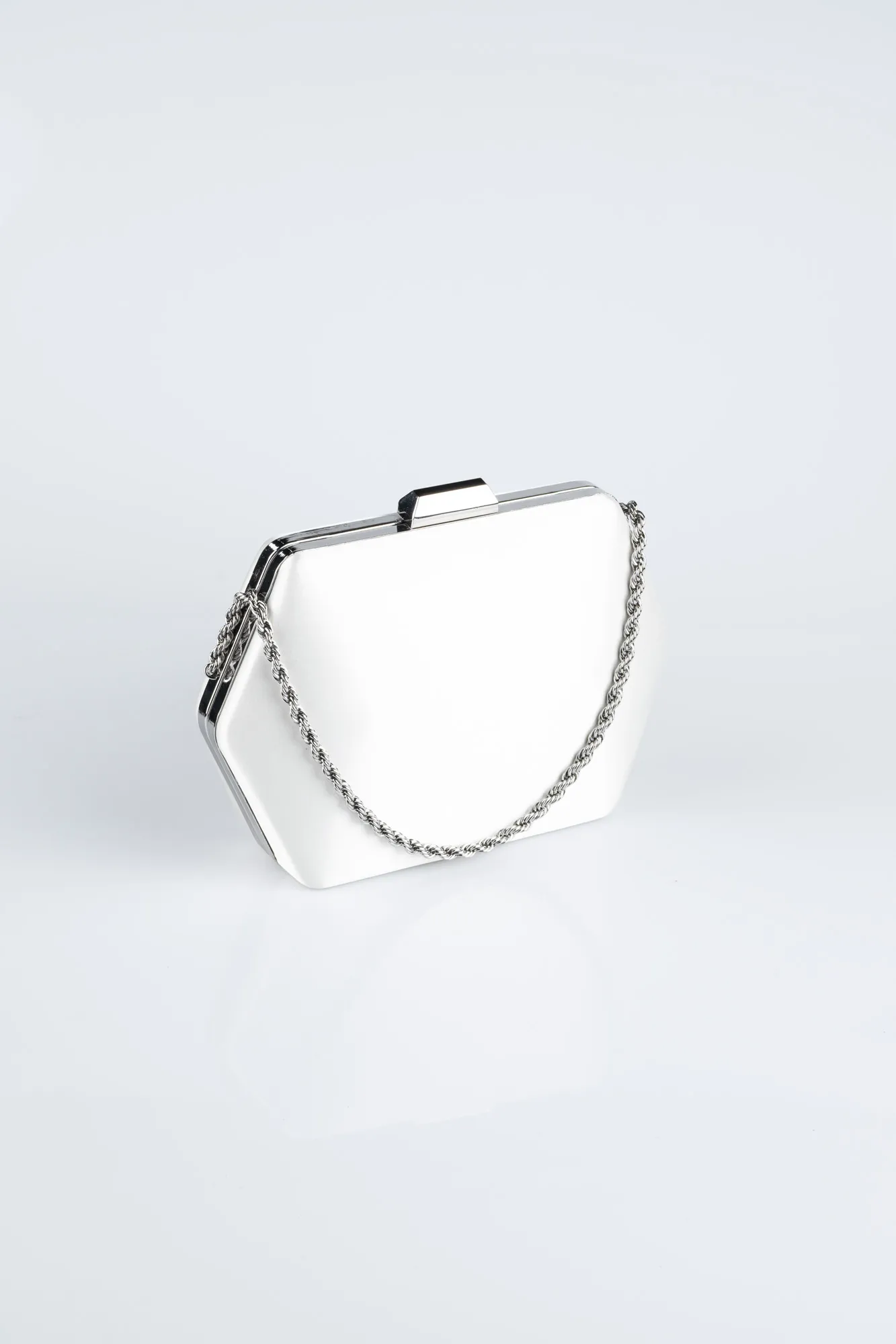 Pearl-Satin Night Bag V702